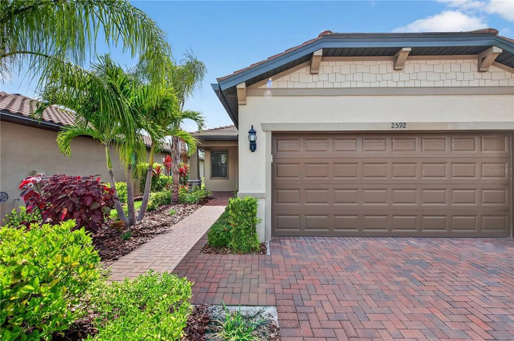 Property Slideshow image 4 of 82 | 2592 brassica dr, North Port, FL, 34289