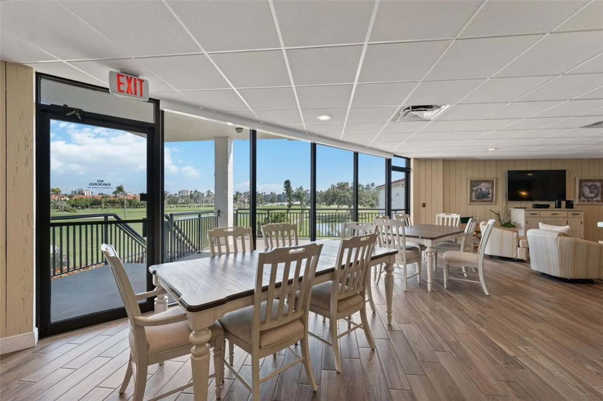 Property Slideshow image 33 of 49 | 6210 sun blvd apt 206, Saint Petersburg, FL, 33715