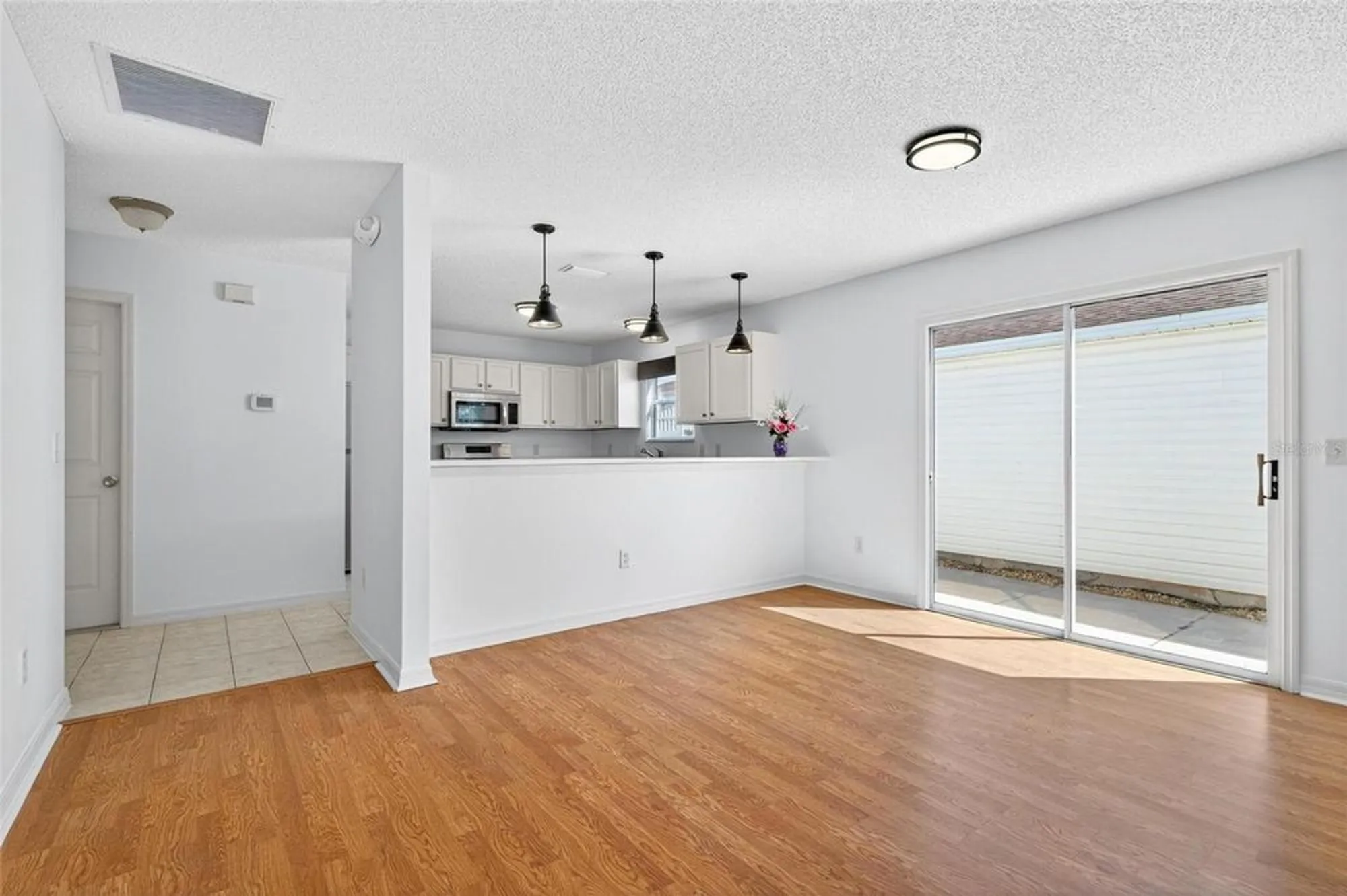 Property Slideshow image 22 of 57 | 2446 kenmore ln, The Villages, FL, 32162