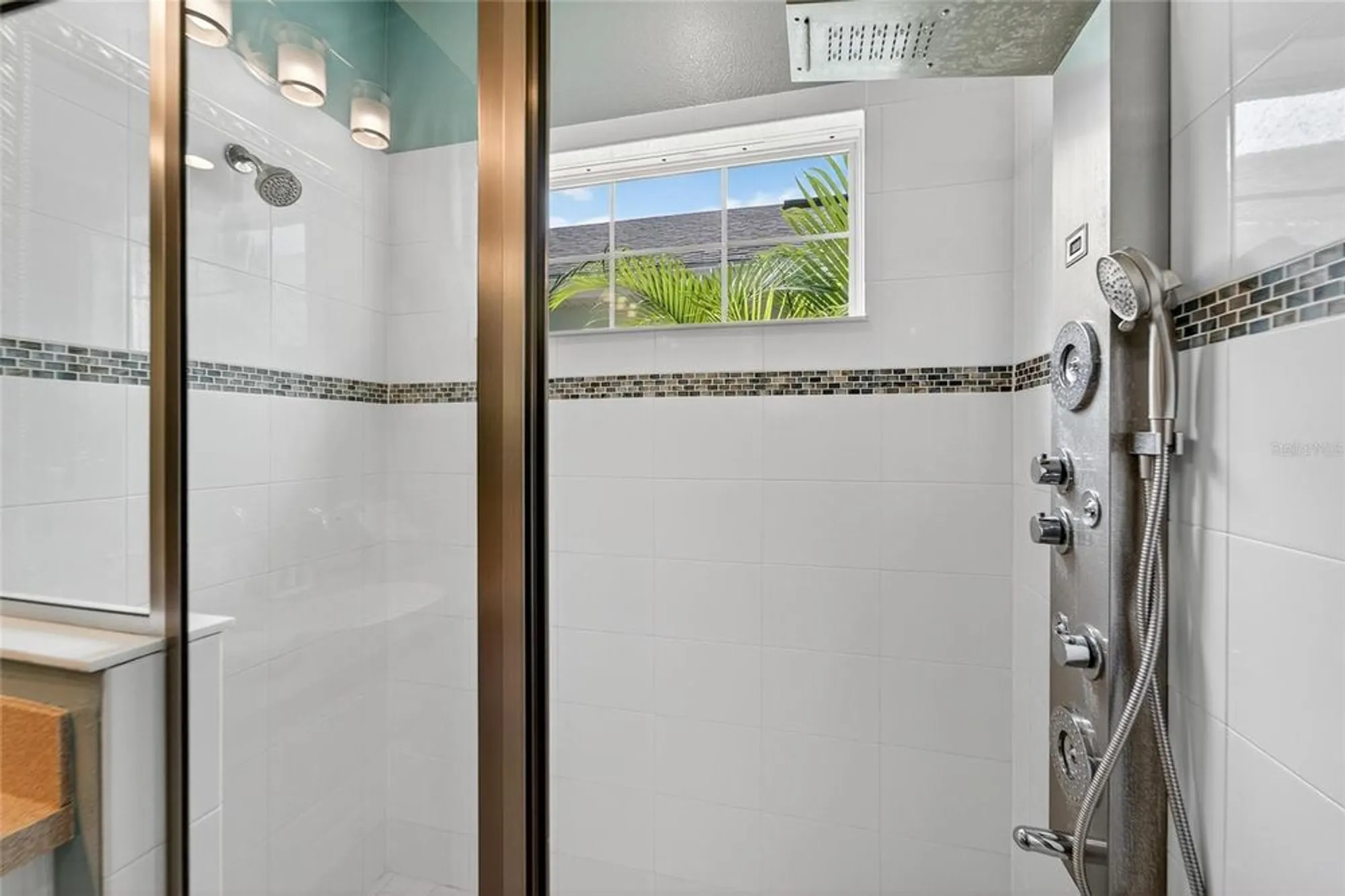 Property Slideshow image 30 of 87 | 623 winterside dr, Apollo Beach, FL, 33572
