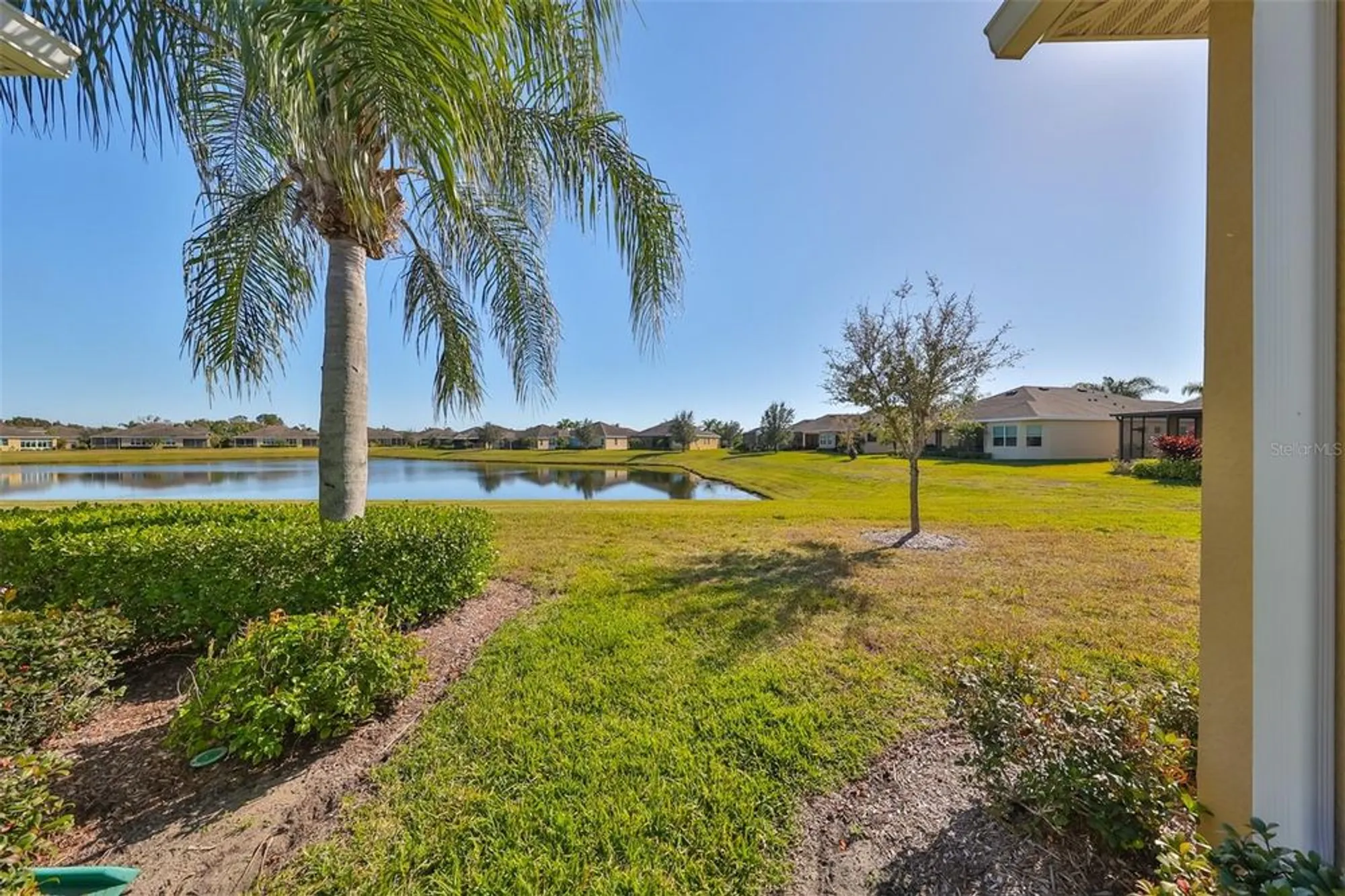 Property Slideshow image 40 of 67 | 611 chipper dr, Sun City Center, FL, 33573