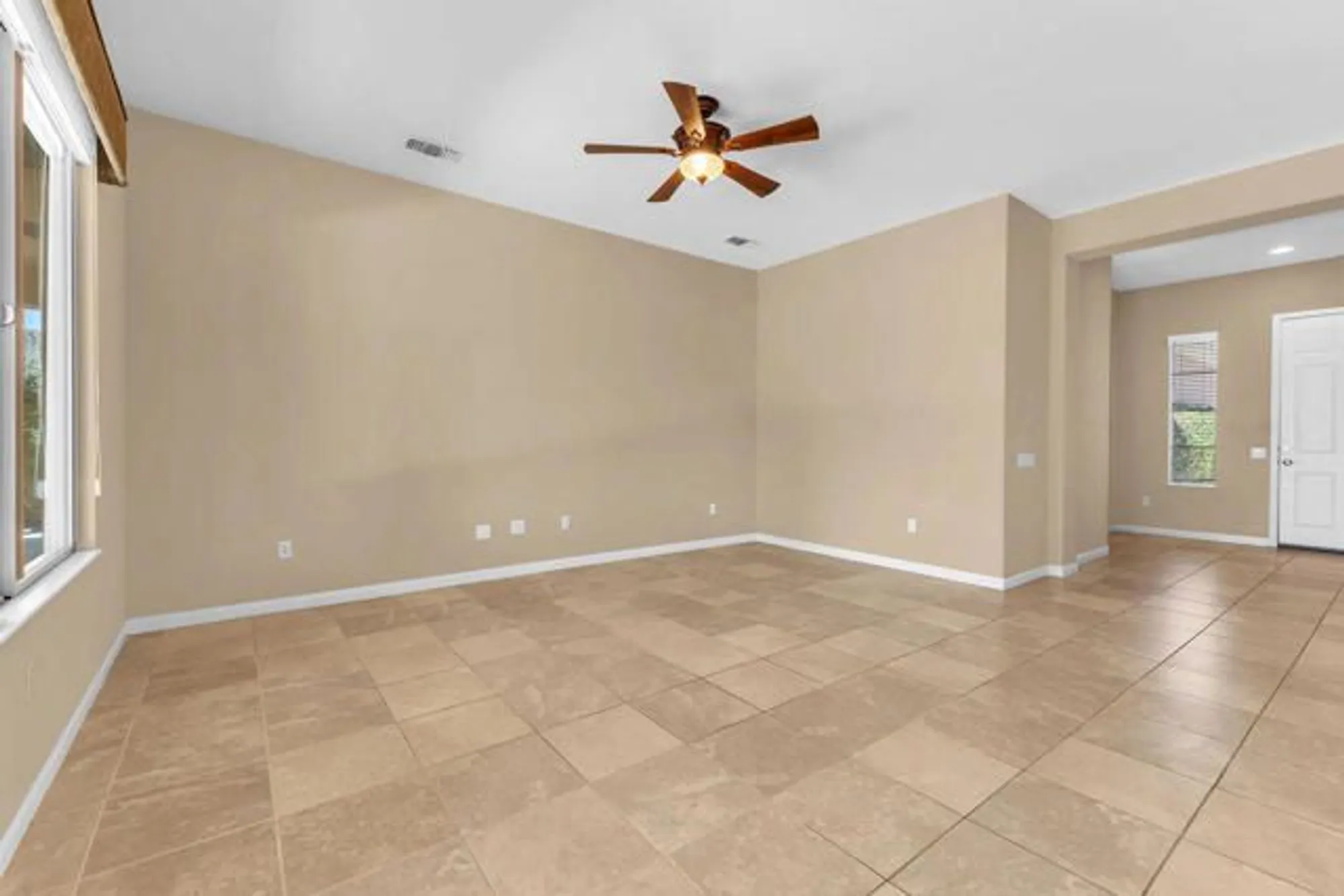 Property Slideshow image 6 of 47 | 81183 avenida tres lagunas, Indio, CA, 92203
