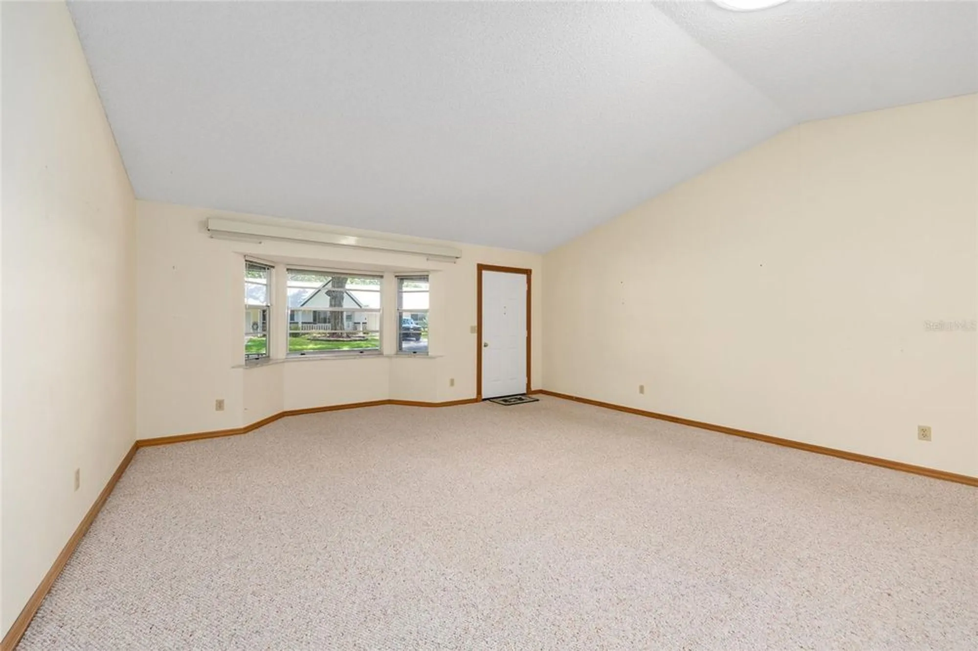 Property Slideshow image 13 of 46 | 8552 sw 92nd ln d, Ocala, FL, 34481