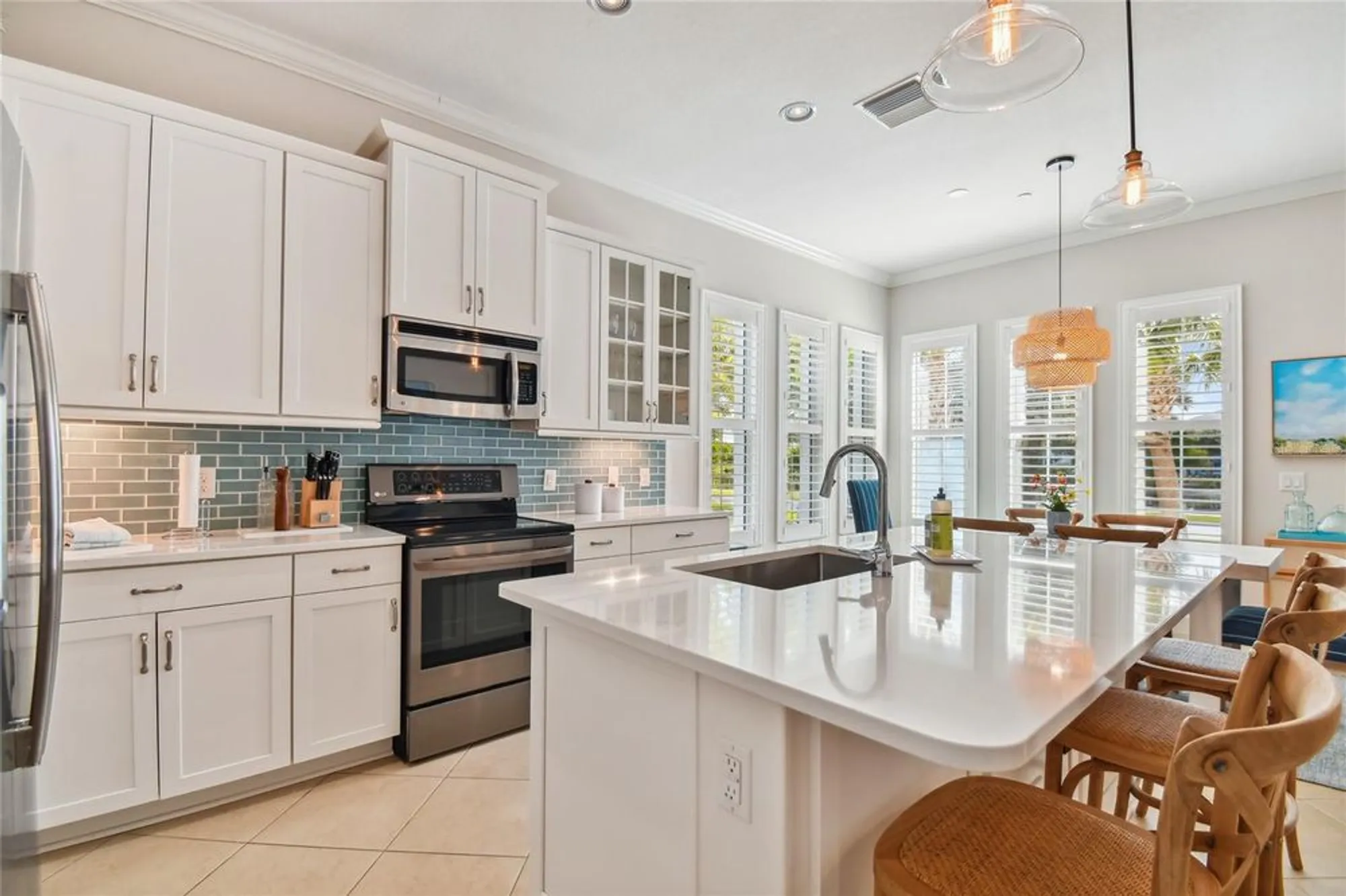 Property Slideshow image 9 of 56 | 311 compass point dr unit 101, Bradenton, FL, 34209