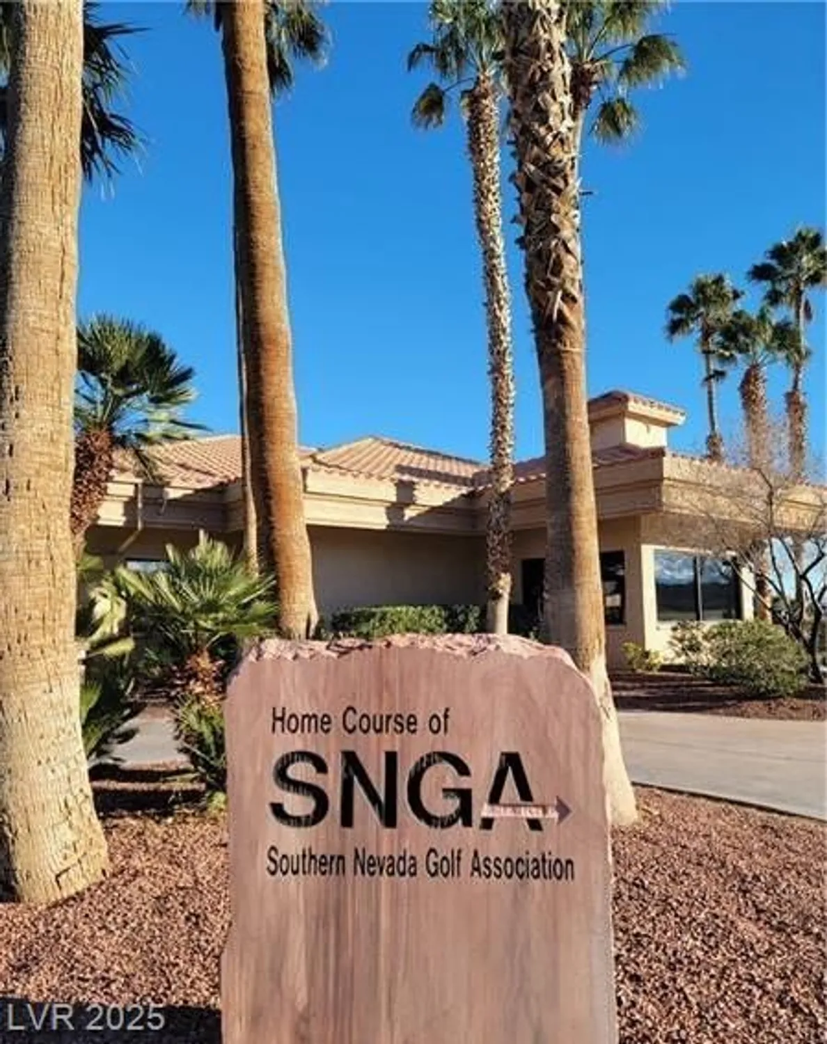 Property Slideshow image 28 of 38 | 10713 paradise point dr, Las Vegas, NV, 89134