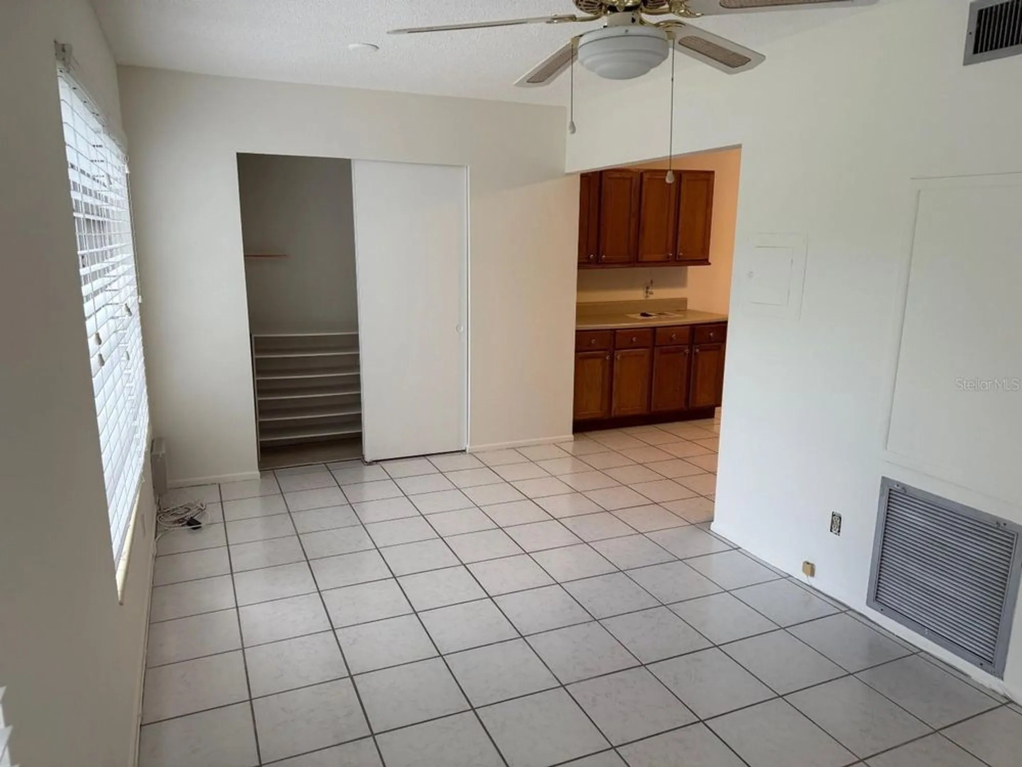 Property Slideshow image 17 of 31 | 2426 persian dr apt 38, Clearwater, FL, 33763