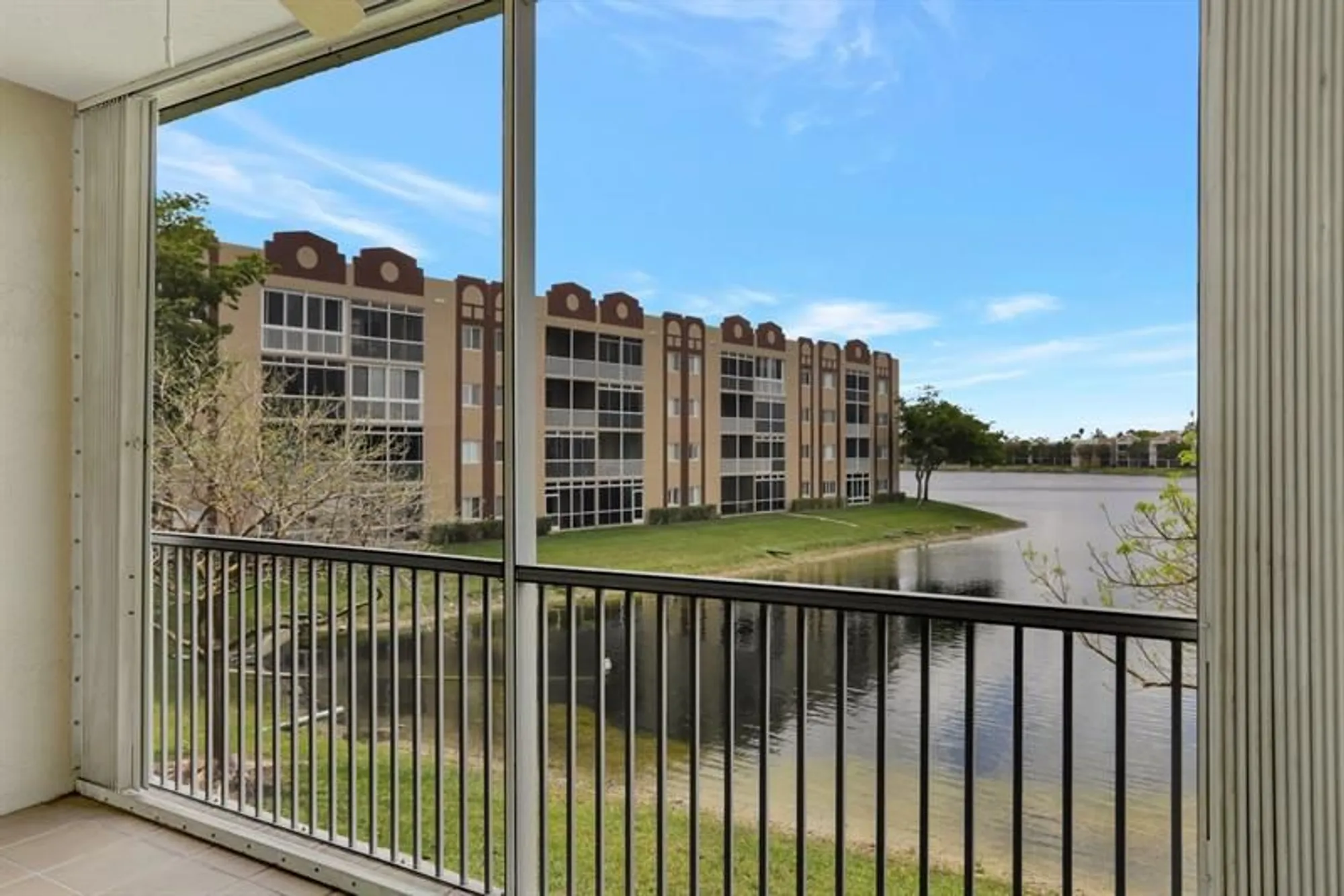 Property Slideshow image 28 of 36 | 7727 southampton ter 205, Tamarac, FL, 33321