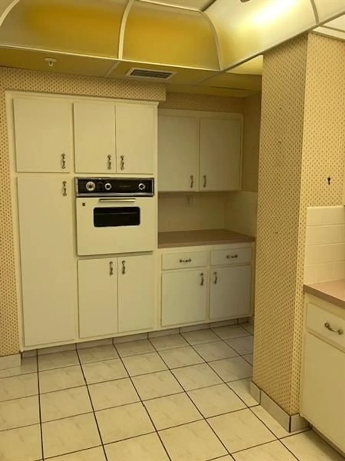 Property Slideshow image 6 of 56 | 3200 ne 36th st 321, Fort Lauderdale, FL, 33308