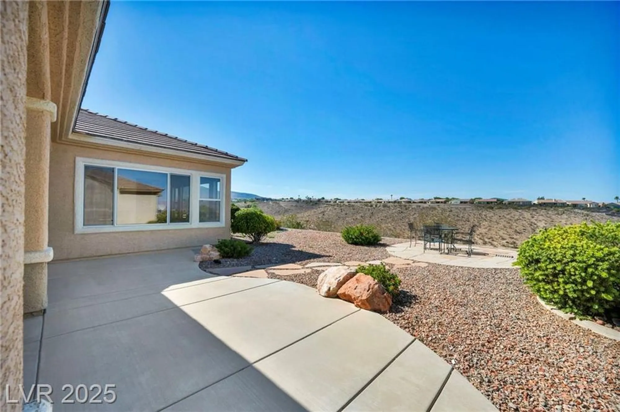 Property Slideshow image 59 of 71 | 2567 evening sky dr, Henderson, NV, 89052