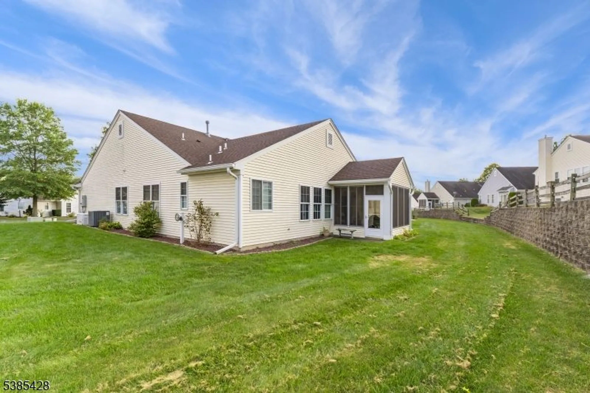 Property Slideshow image 21 of 48 | 29 stafford ln, Belvidere, NJ, 07823