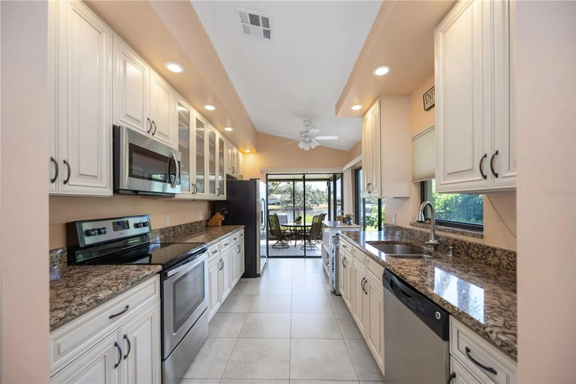 Property Slideshow image 9 of 82 | 214 southampton dr # 327, Venice, FL, 34293