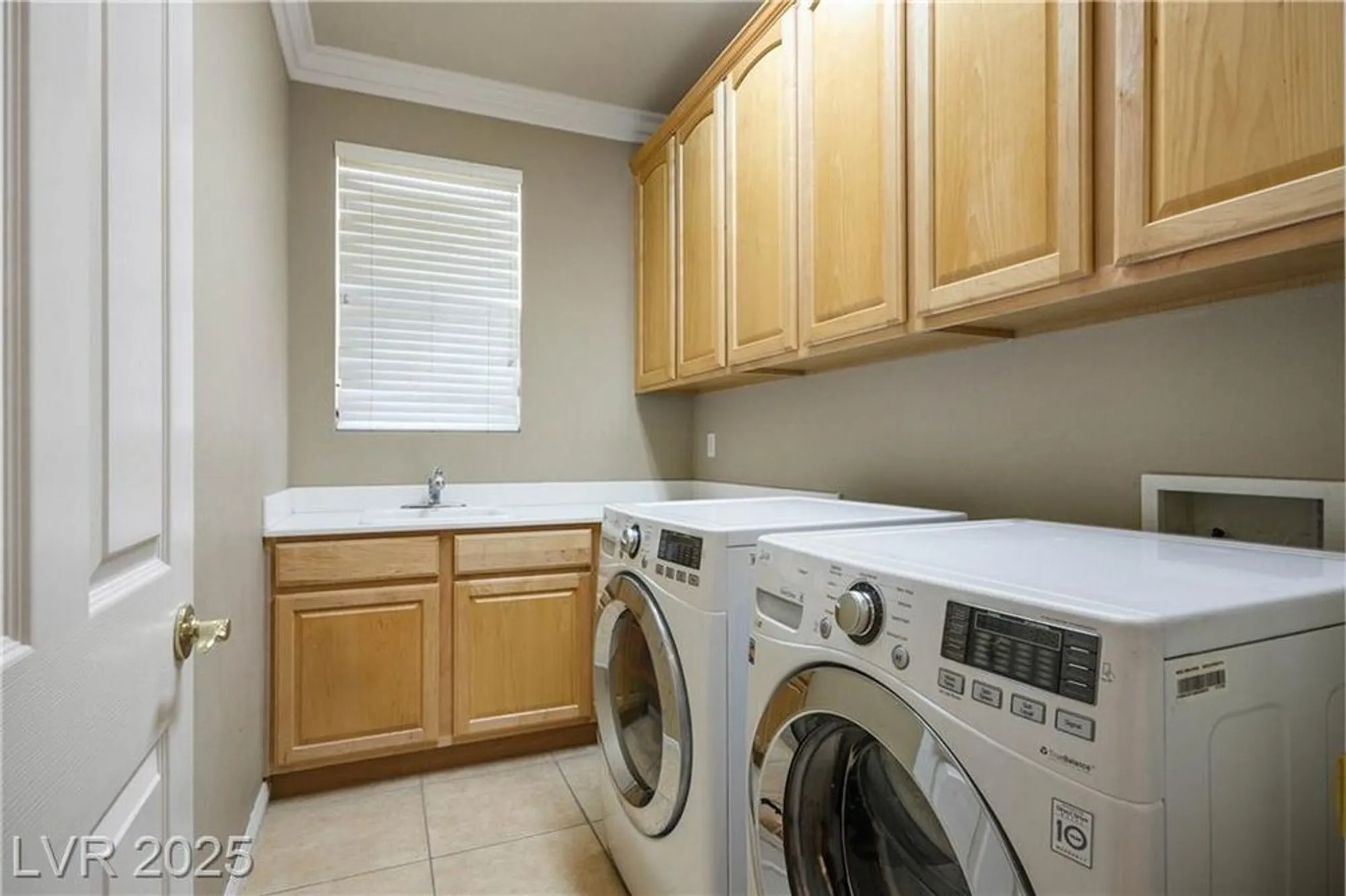 Property Slideshow image 22 of 79 | 10248 andante ct, Las Vegas, NV, 89135