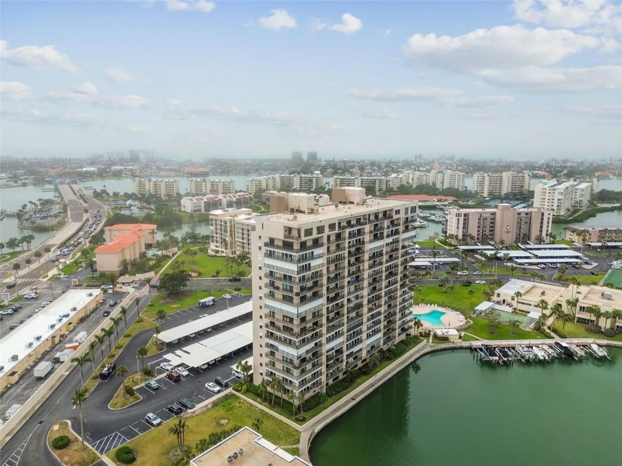 Property Slideshow image 7 of 73 | 7300 sun island dr 1705, South Pasadena, FL, 33707