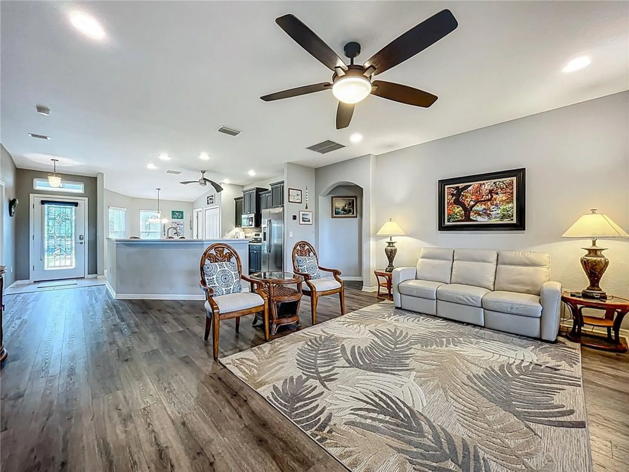 Property Slideshow image 13 of 49 | 27327 roanoke dr, Leesburg, FL, 34748