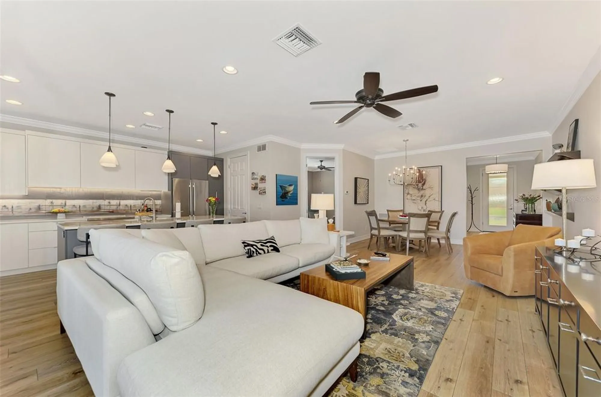 Property Slideshow image 17 of 79 | 6193 abaco dr, Sarasota, FL, 34238