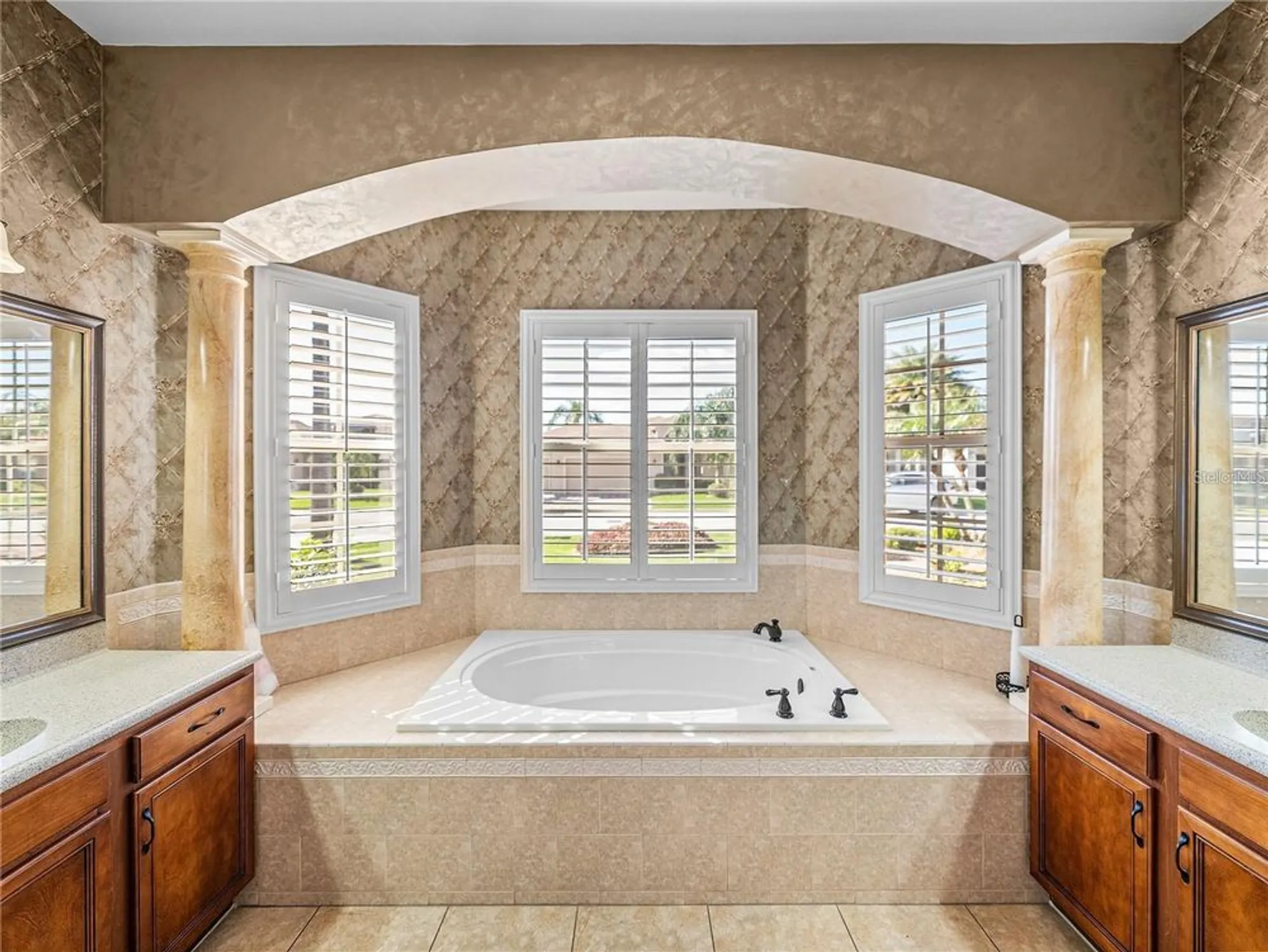 Property Slideshow image 32 of 71 | 5357 hogan ln, Winter Haven, FL, 33884