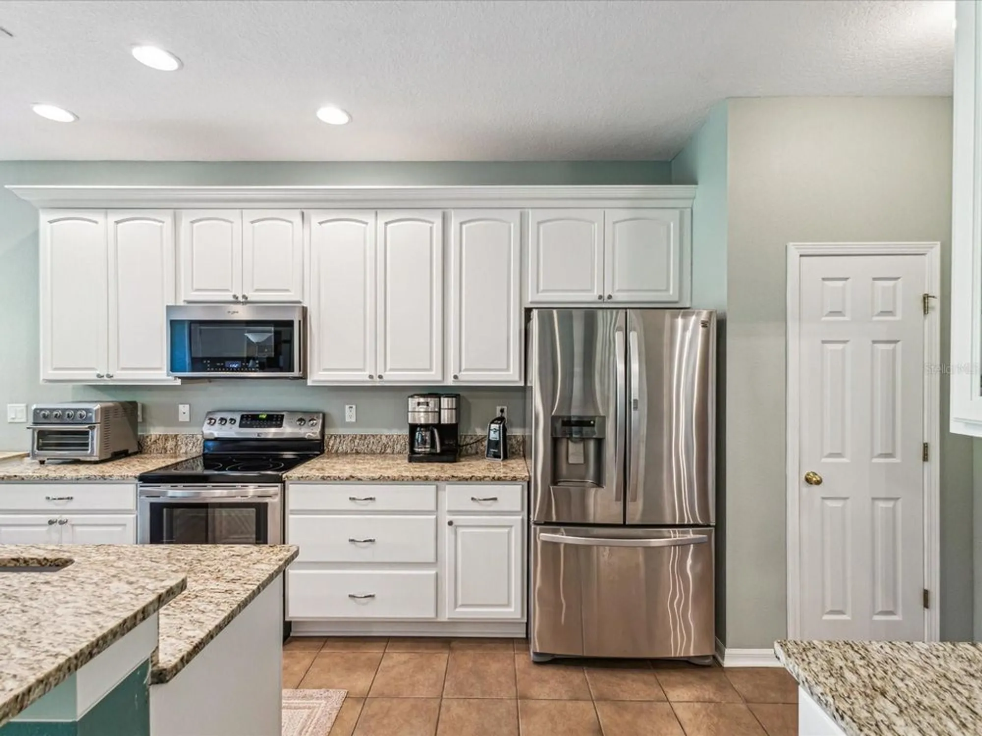 Property Slideshow image 13 of 63 | 11050 kiskadee cir, New Port Richey, FL, 34654