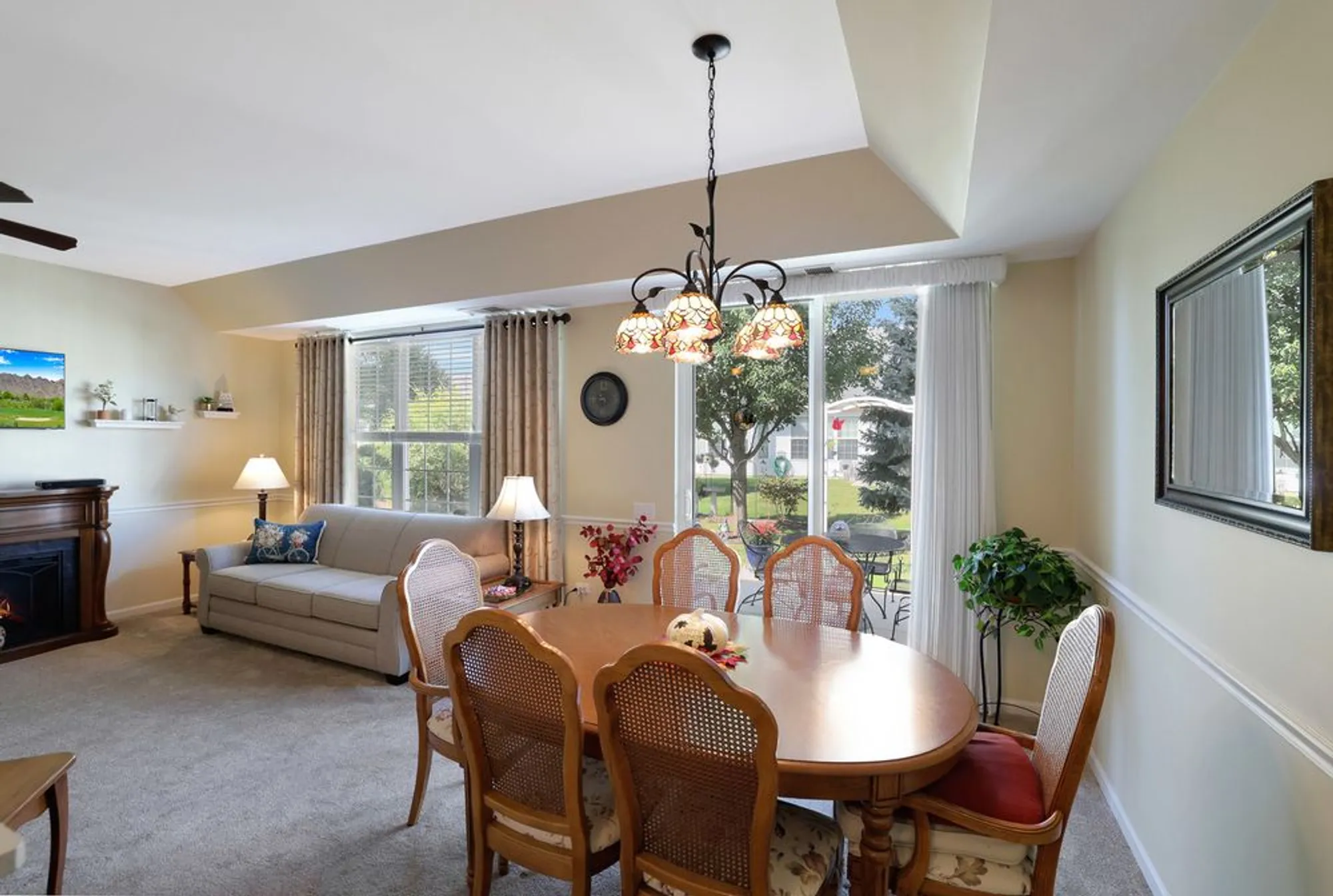 Property Slideshow image 10 of 20 | 11723 evergreen ln, Huntley, IL, 60142