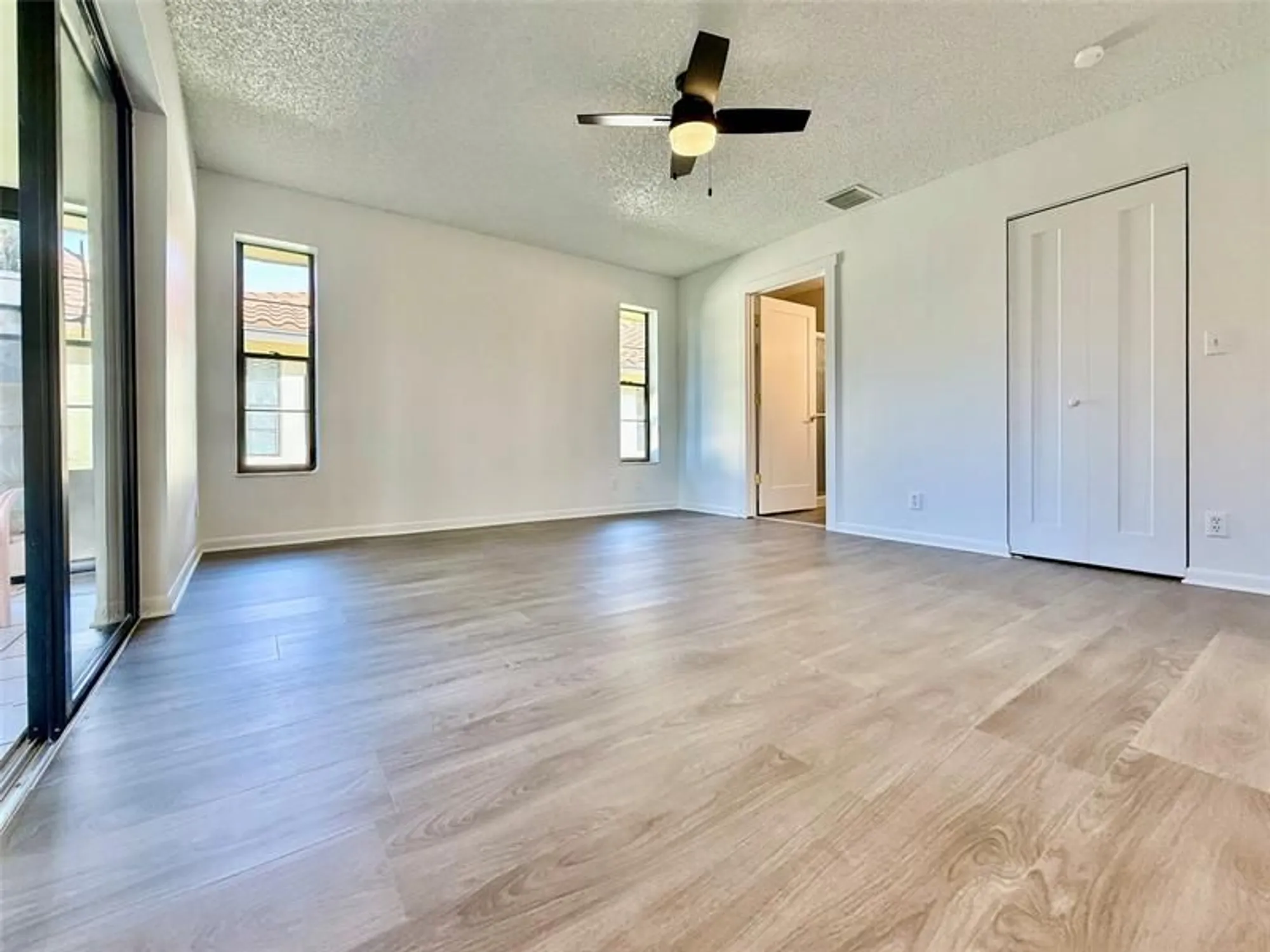 Property Slideshow image 18 of 51 | 5869 sunswept ln b, Boynton Beach, FL, 33437
