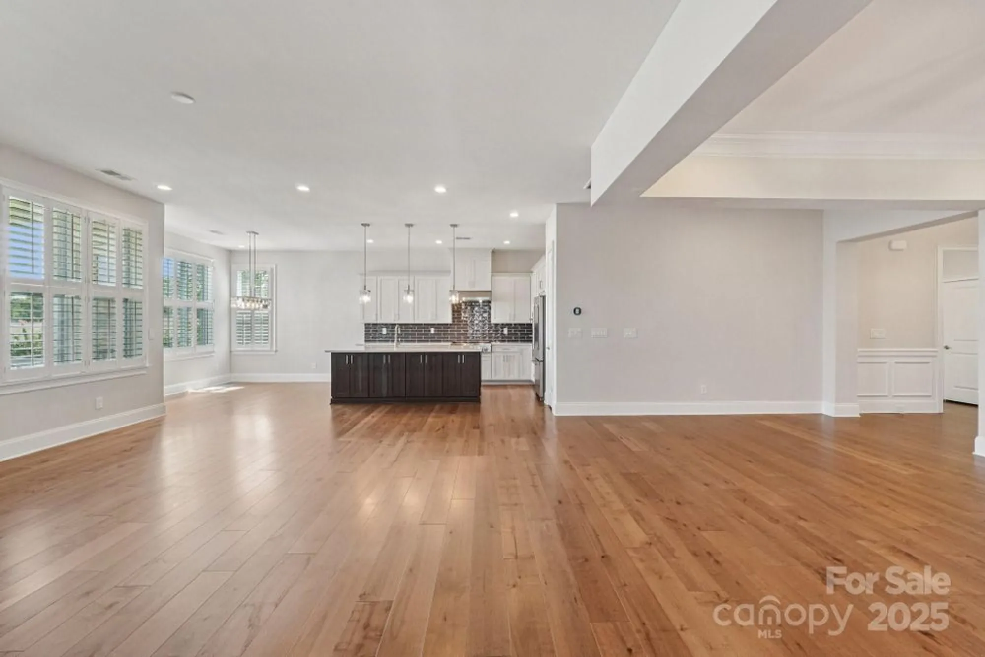 Property Slideshow image 19 of 47 | 45528 misty bluff dr, Charlotte, NC, 28278