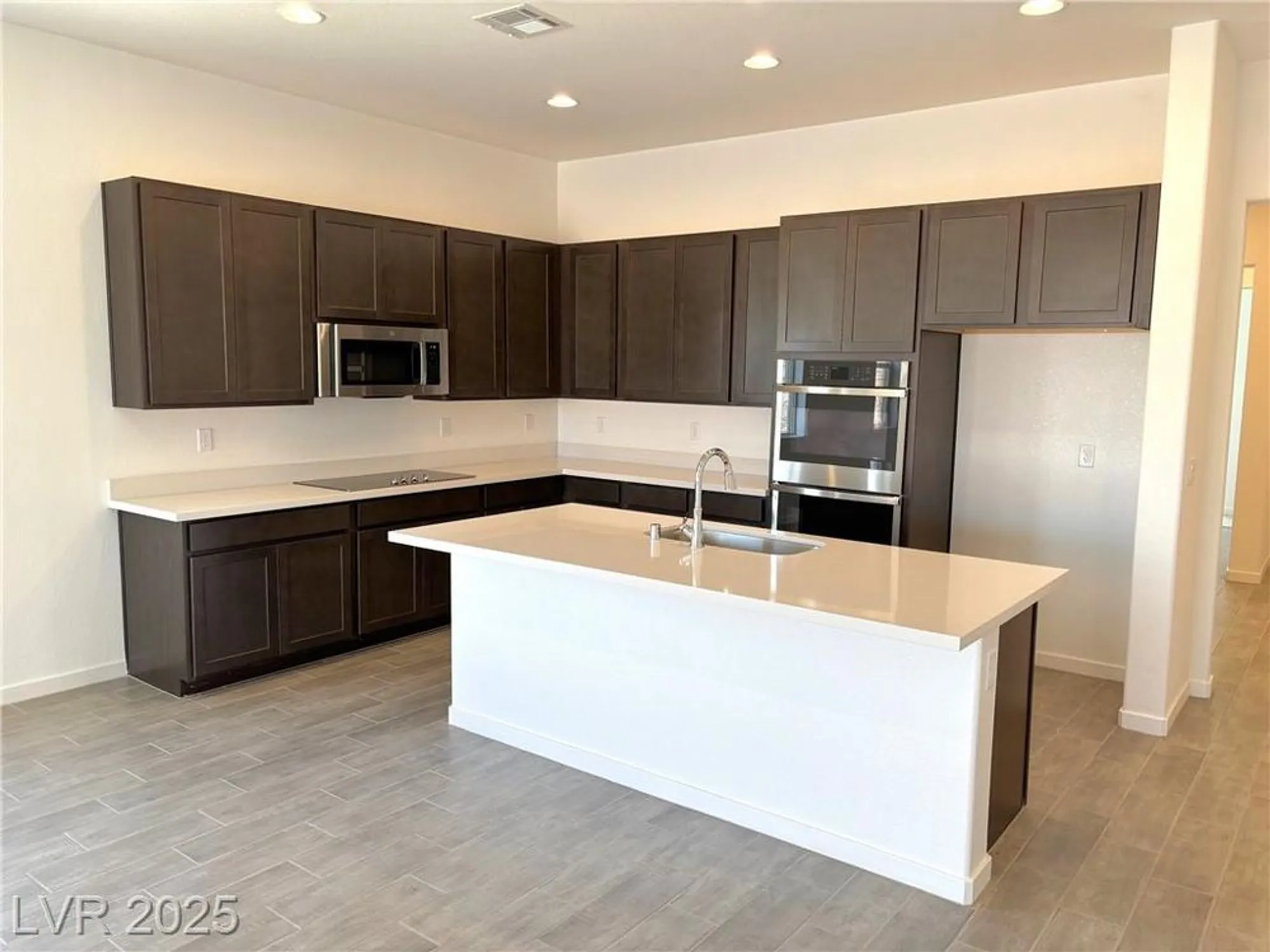 Property Slideshow image 11 of 29 | 5720 e badlands ln, Pahrump, NV, 89061