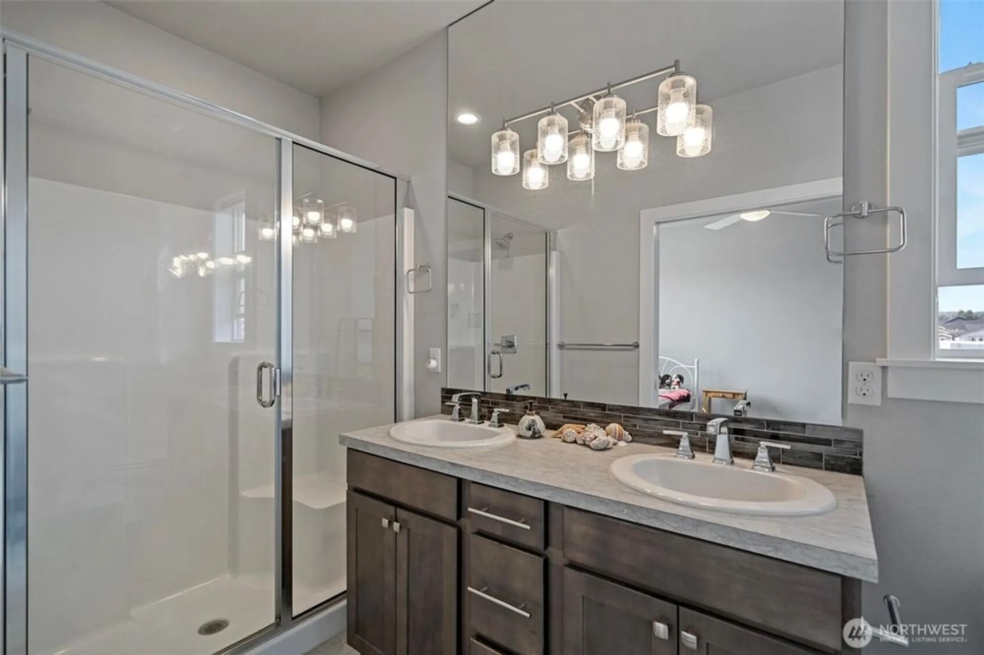 Property Slideshow image 32 of 40 | 112 madrona ln, Orting, WA, 98360