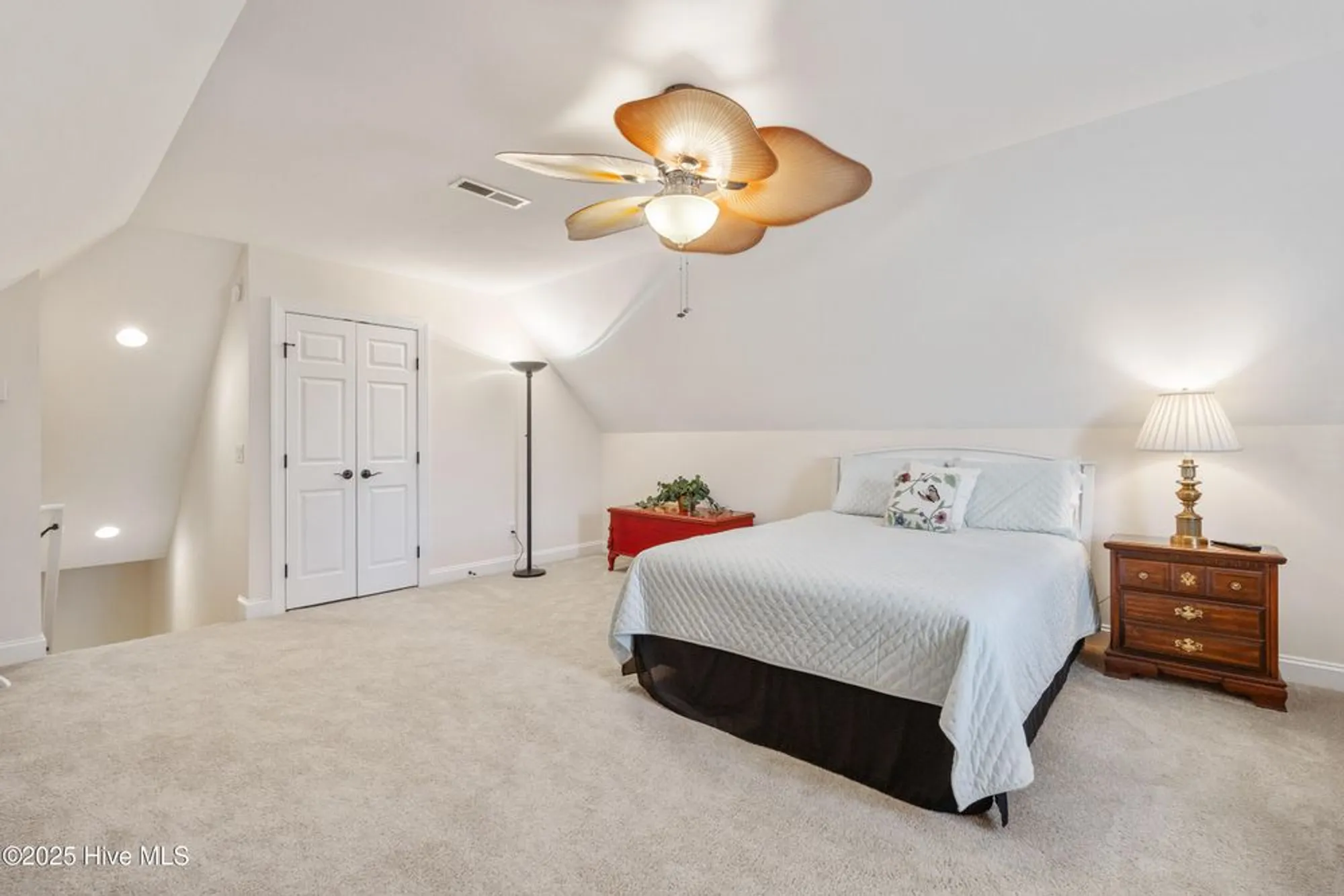 Property Slideshow image 34 of 42 | 2702 shady pine cir, Southport, NC, 28461