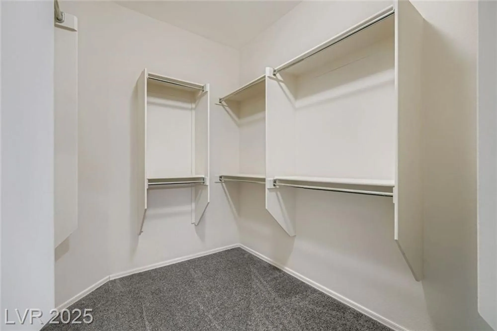 Property Slideshow image 18 of 24 | 2317 perrysburg dr, Henderson, NV, 89044