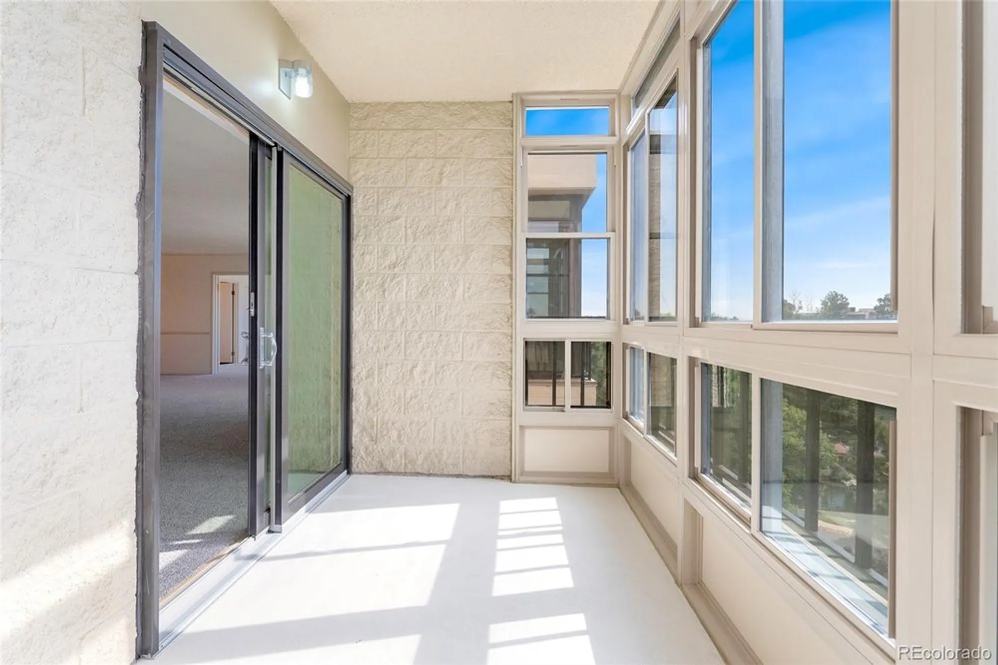 Property Slideshow image 7 of 43 | 13890 e marina dr 606, Aurora, CO, 80014