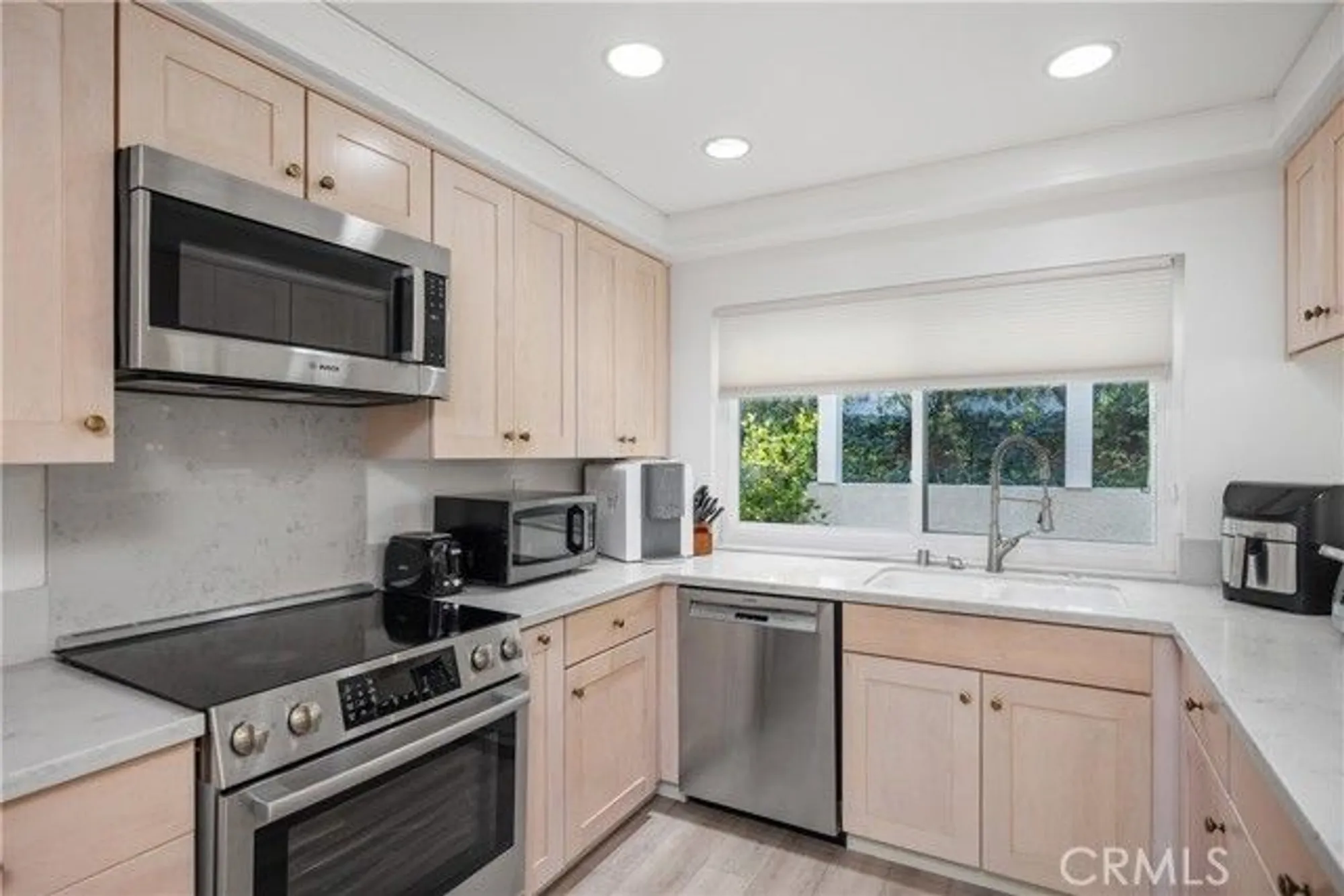 Property Slideshow image 19 of 43 | 5050 avenida del sol, Laguna Woods, CA, 92637