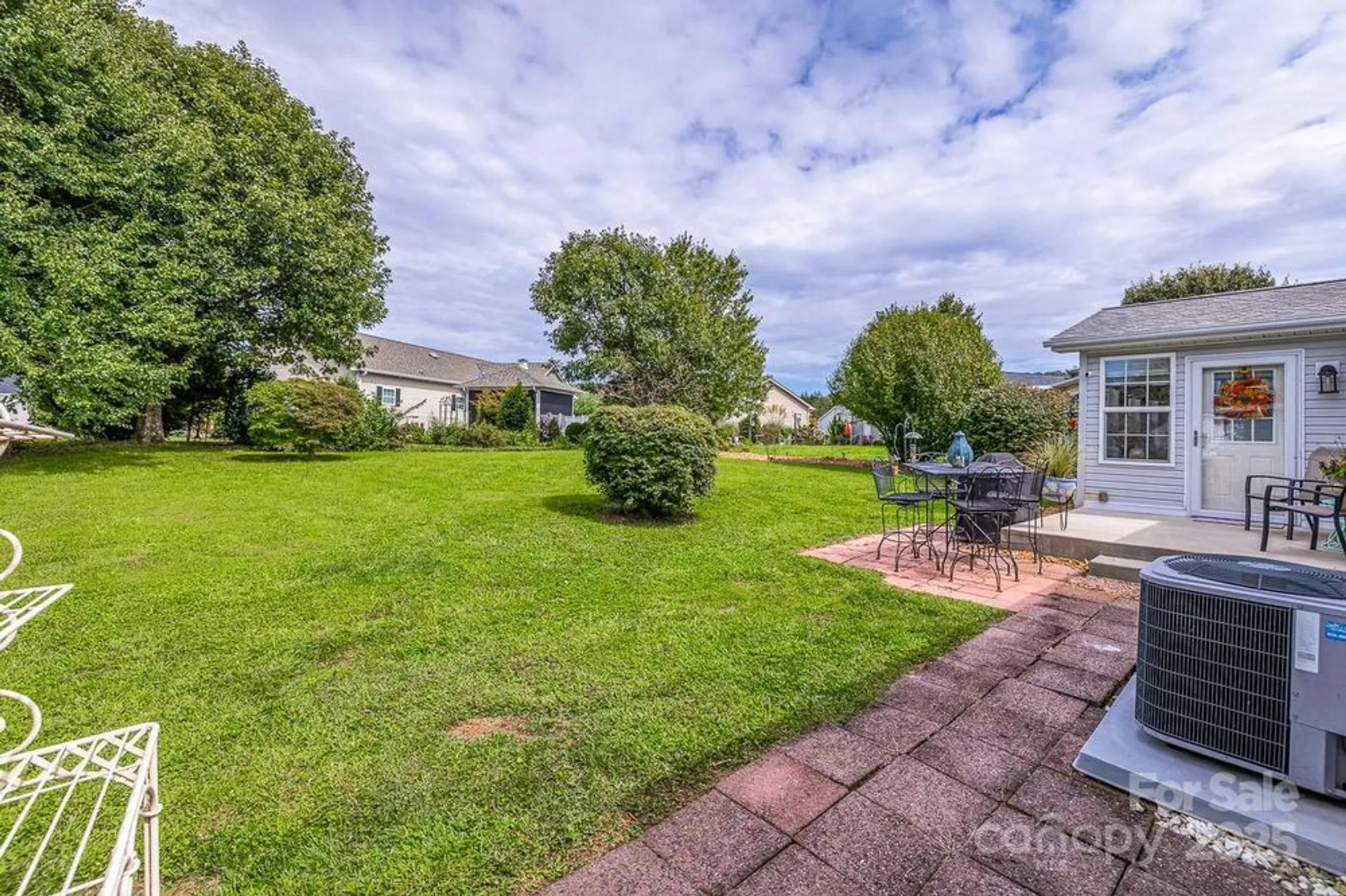 Property Slideshow image 40 of 43 | 445 riverwind dr, Hendersonville, NC, 28739