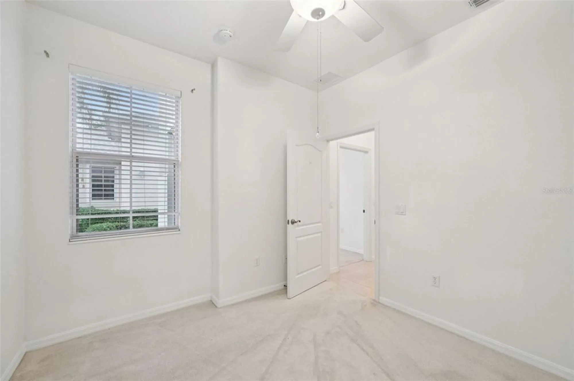 Property Slideshow image 22 of 43 | 2040 sifield greens way # 24, Sun City Center, FL, 33573