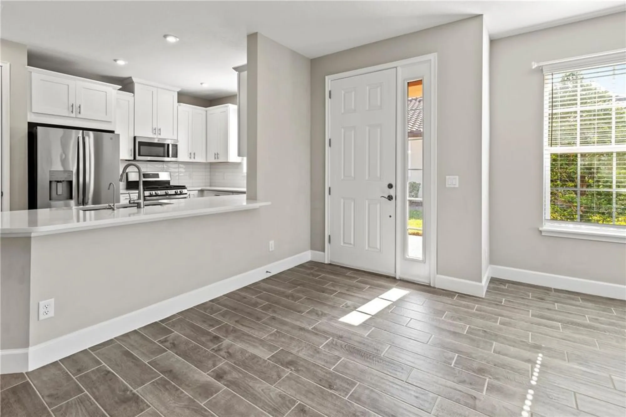 Property Slideshow image 6 of 32 | 6250 plateau ct, Bradenton, FL, 34203