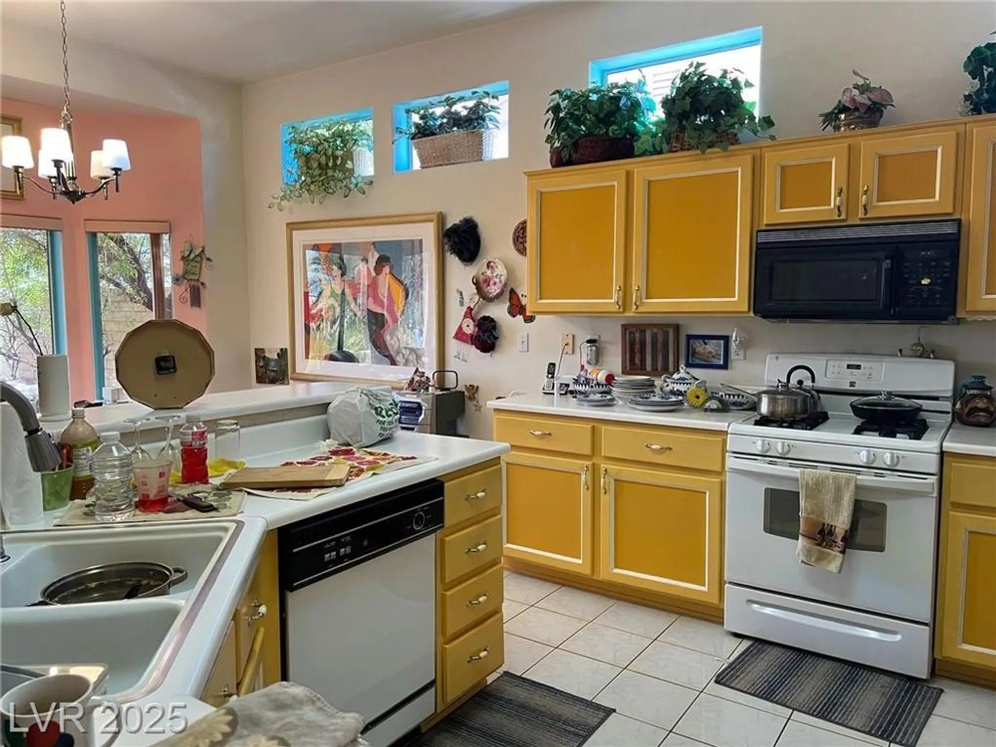Property Slideshow image 9 of 21 | 3028 ripon dr, Las Vegas, NV, 89134