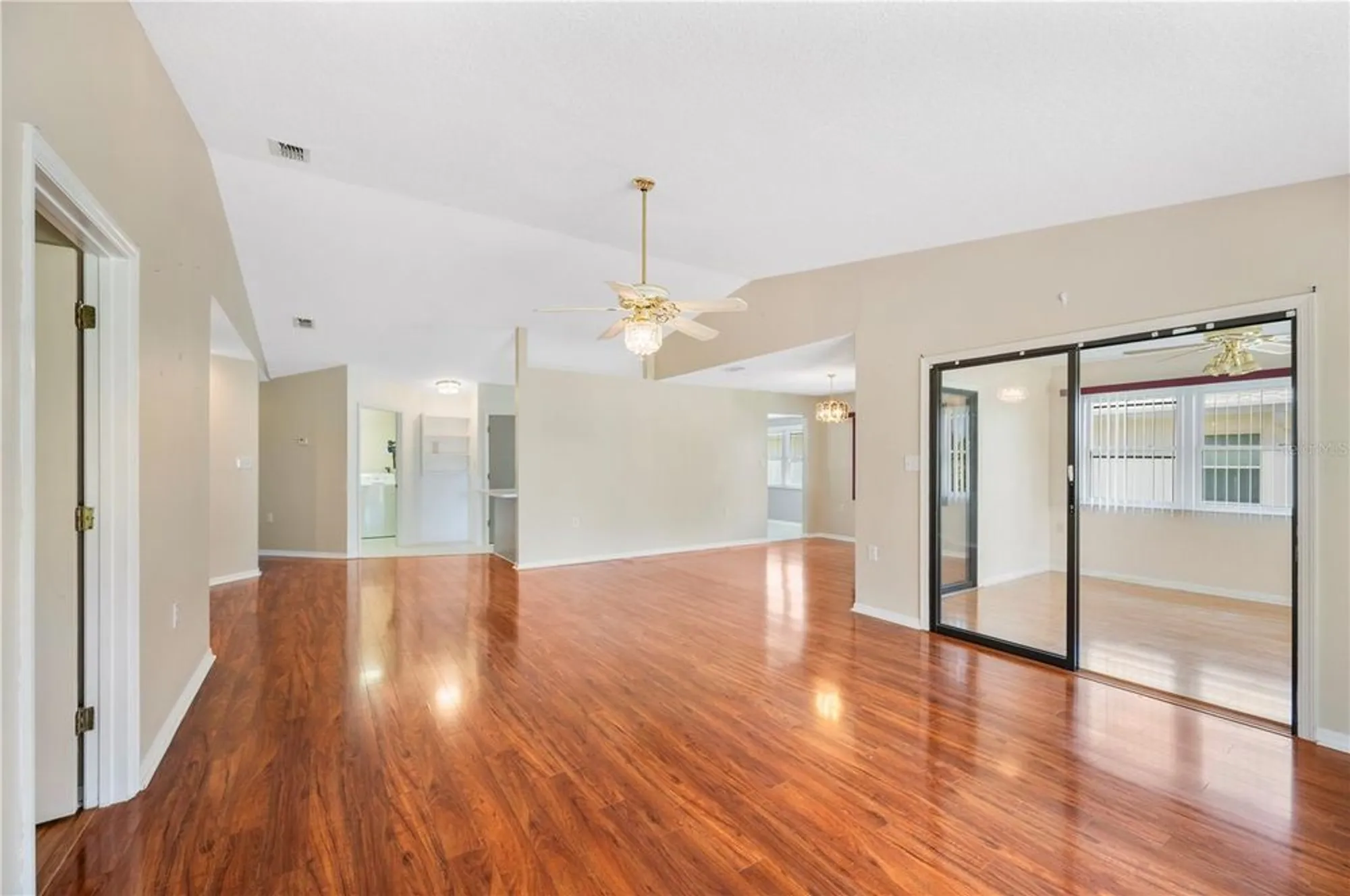 Property Slideshow image 14 of 42 | 550 eagle run, Lakeland, FL, 33809