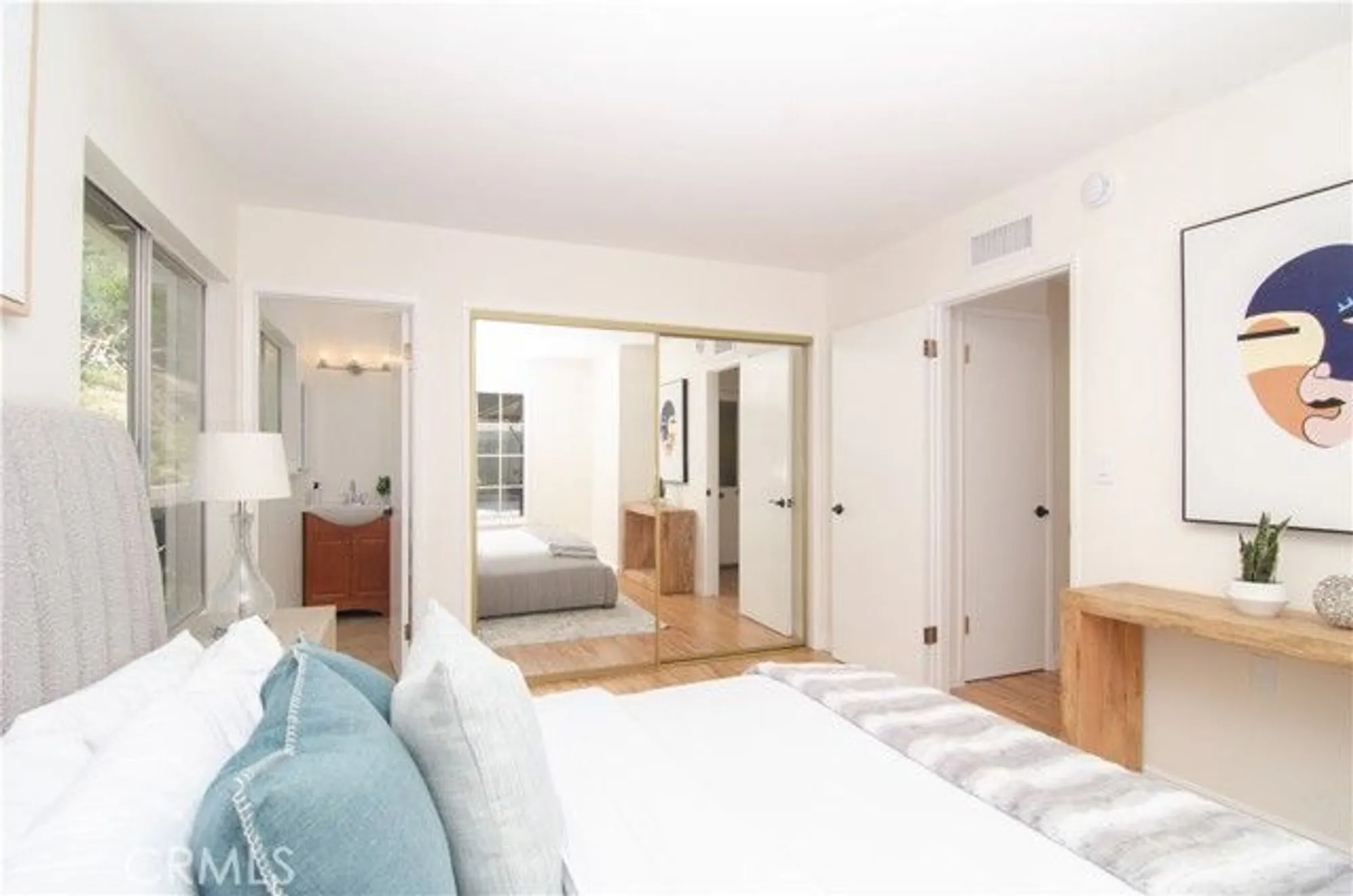 Property Slideshow image 29 of 44 | 26701 oak branch cir, Newhall, CA, 91321