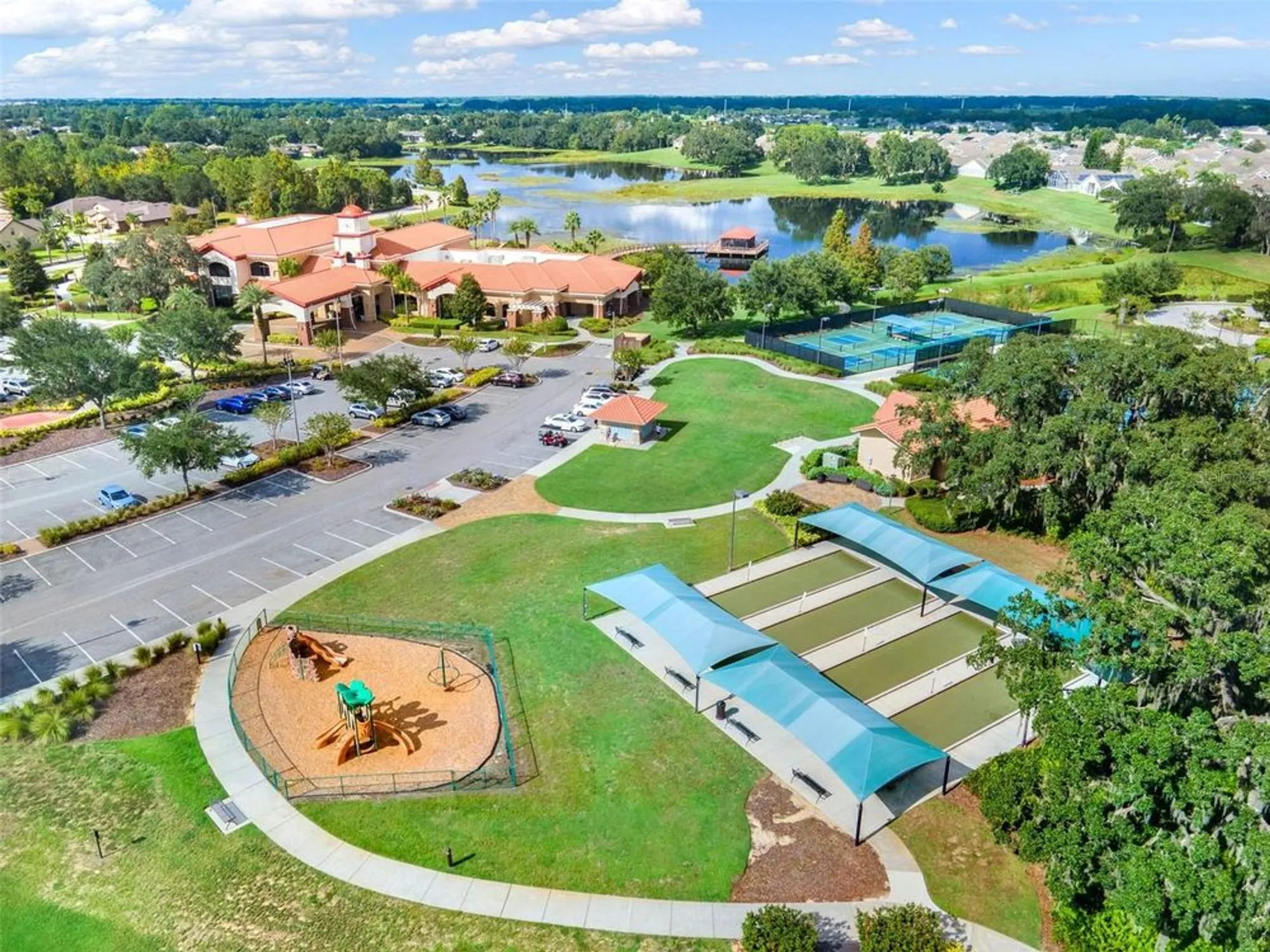 Property Slideshow image 30 of 33 | 725 high vista dr, Davenport, FL, 33837