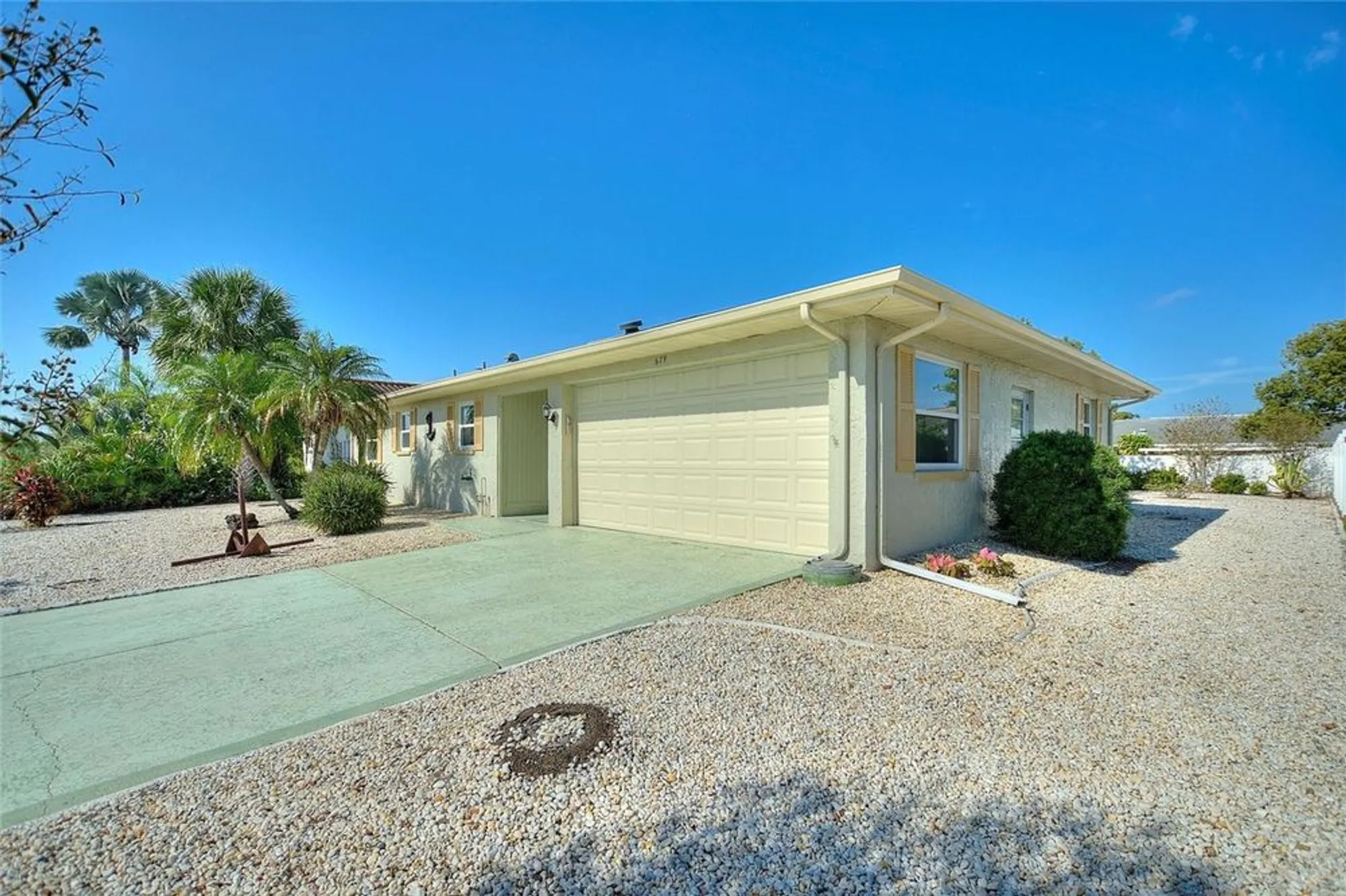 Property Slideshow image 37 of 49 | 679 fort duquesna dr, Sun City Center, FL, 33573