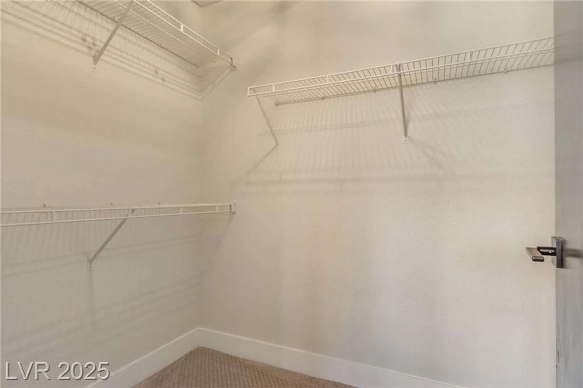 Property Slideshow image 26 of 42 | 8705 villa ridge dr, Las Vegas, NV, 89134