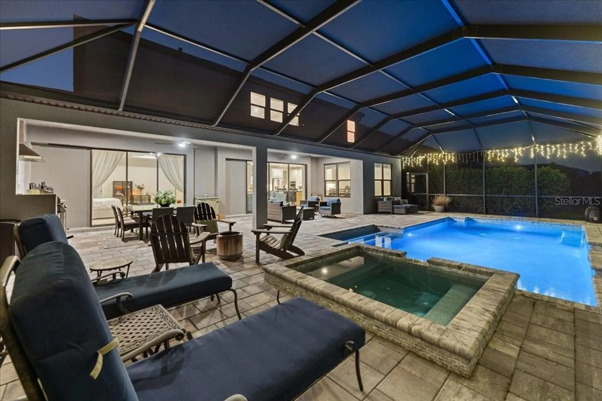 Property Slideshow image 5 of 86 | 10215 milky way cir, Sarasota, FL, 34241