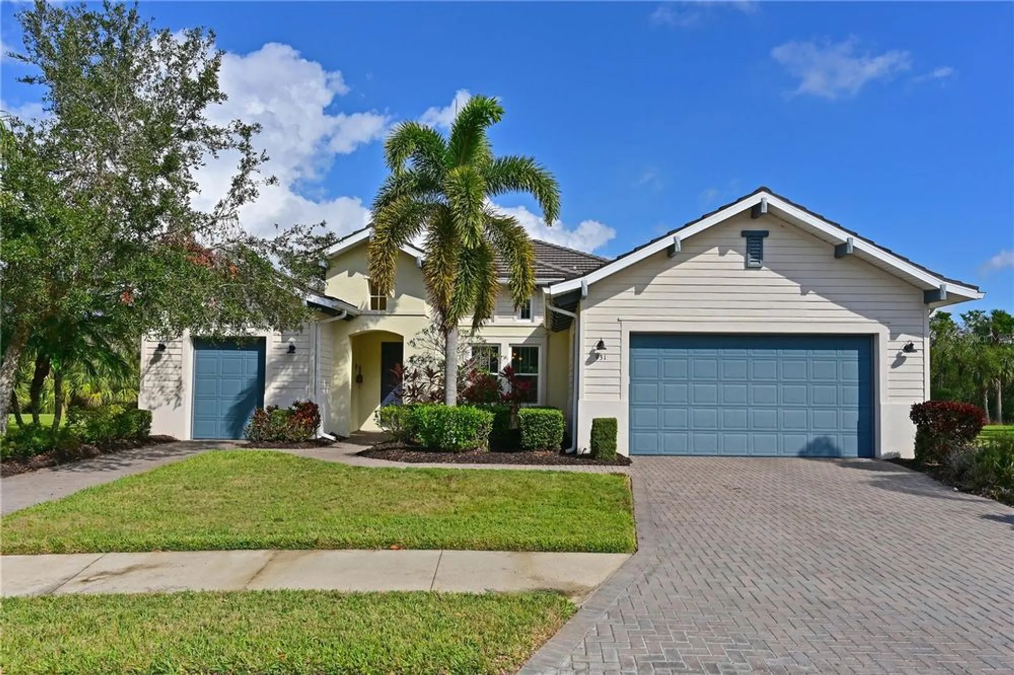Property Slideshow image 3 of 64 | 931 mangrove edge ct, Bradenton, FL, 34208