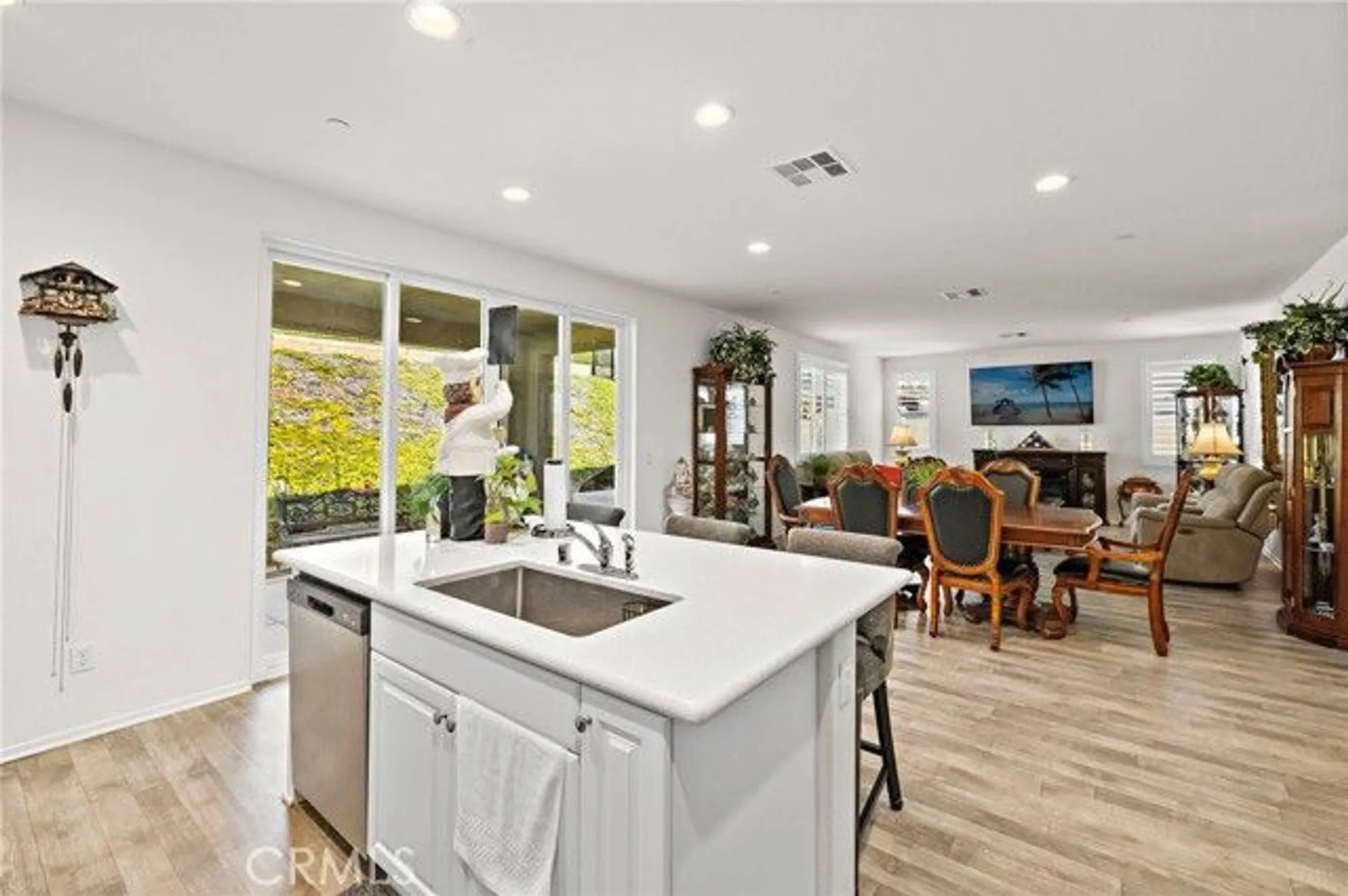 Property Slideshow image 8 of 24 | 11662 starlily ct, Corona, CA, 92883