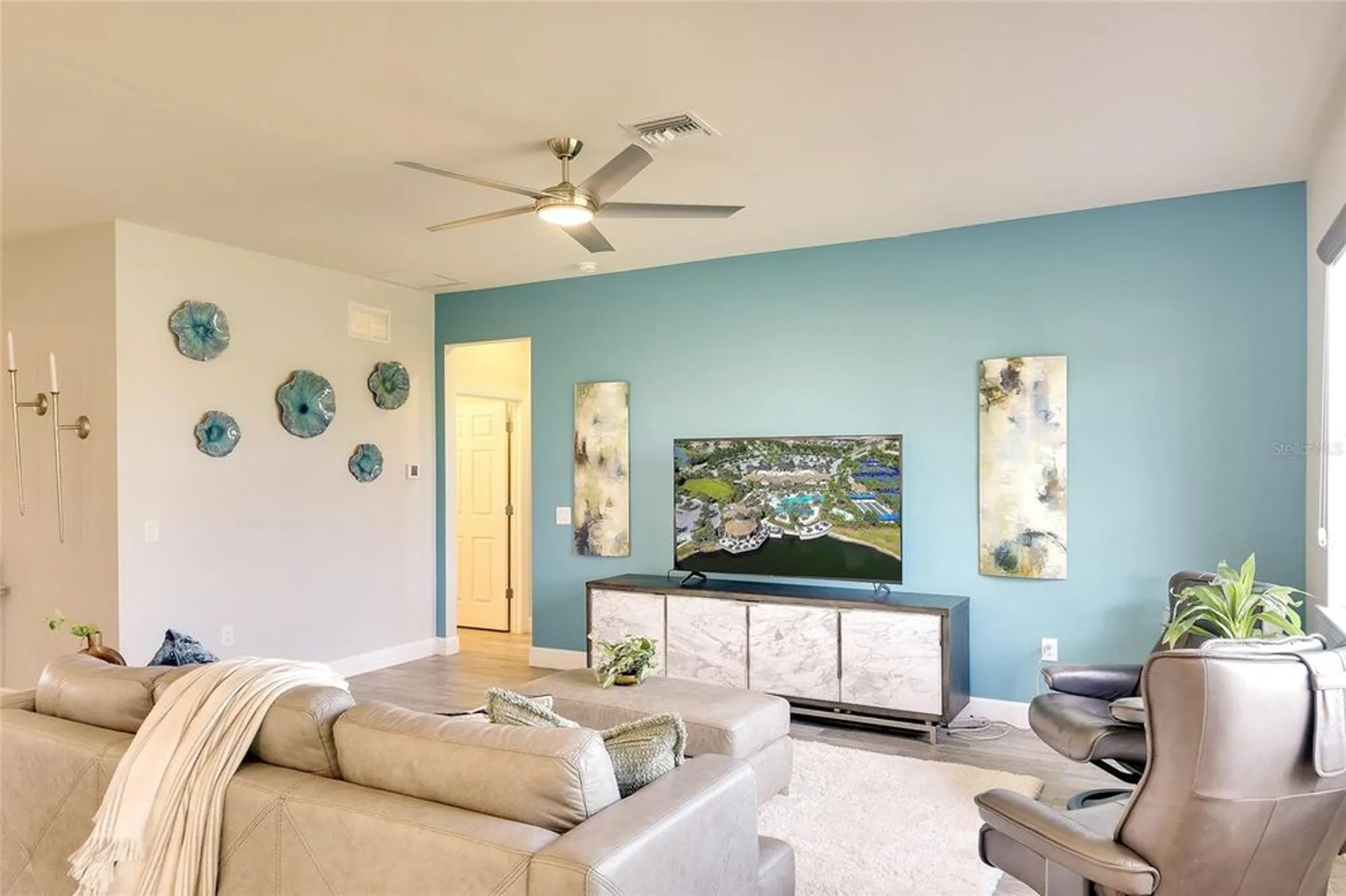 Property Slideshow image 18 of 51 | 16745 ellsworth ave, Bradenton, FL, 34202