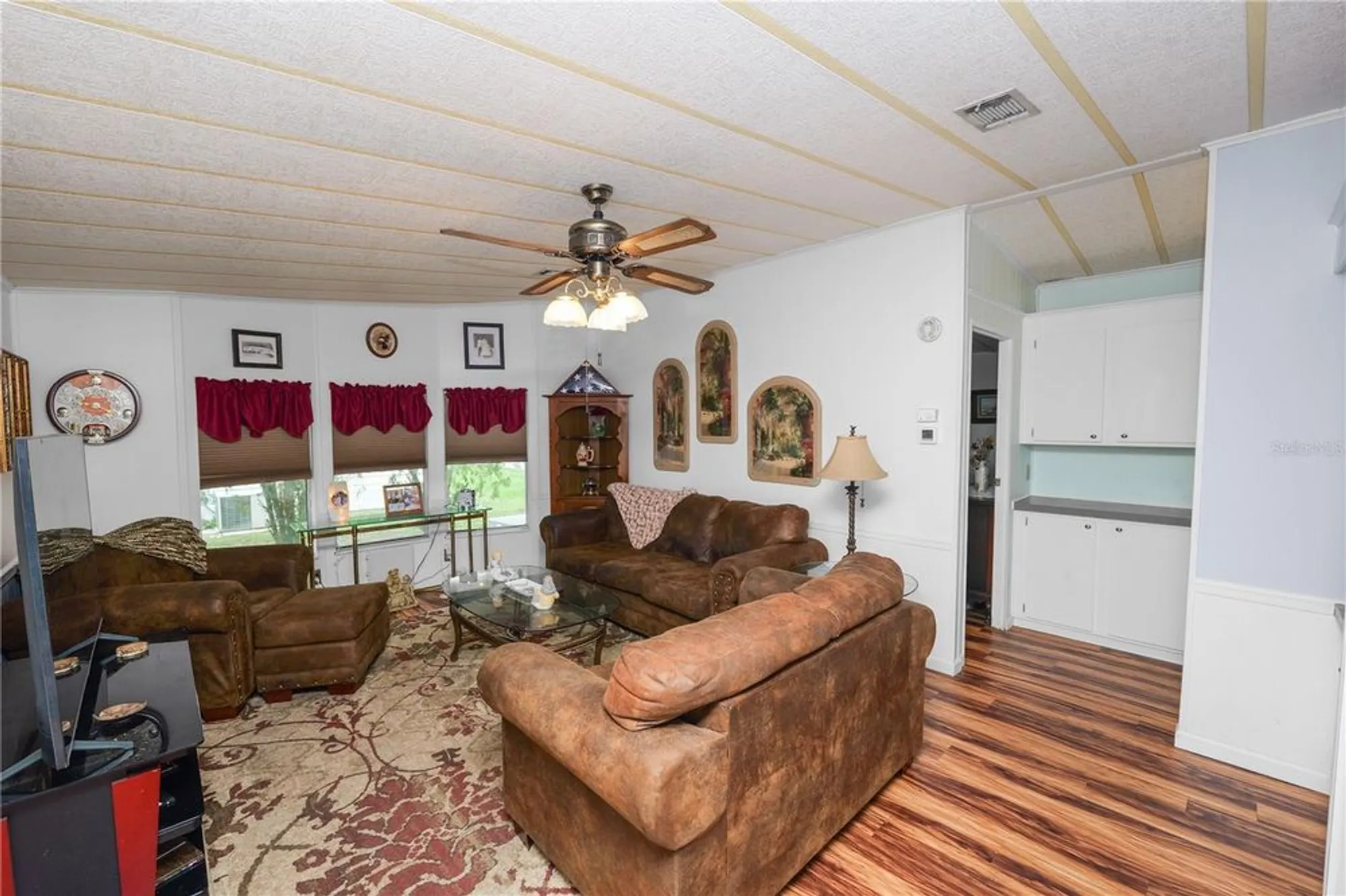Property Slideshow image 8 of 29 | 5026 foxwood blvd, Lakeland, FL, 33810