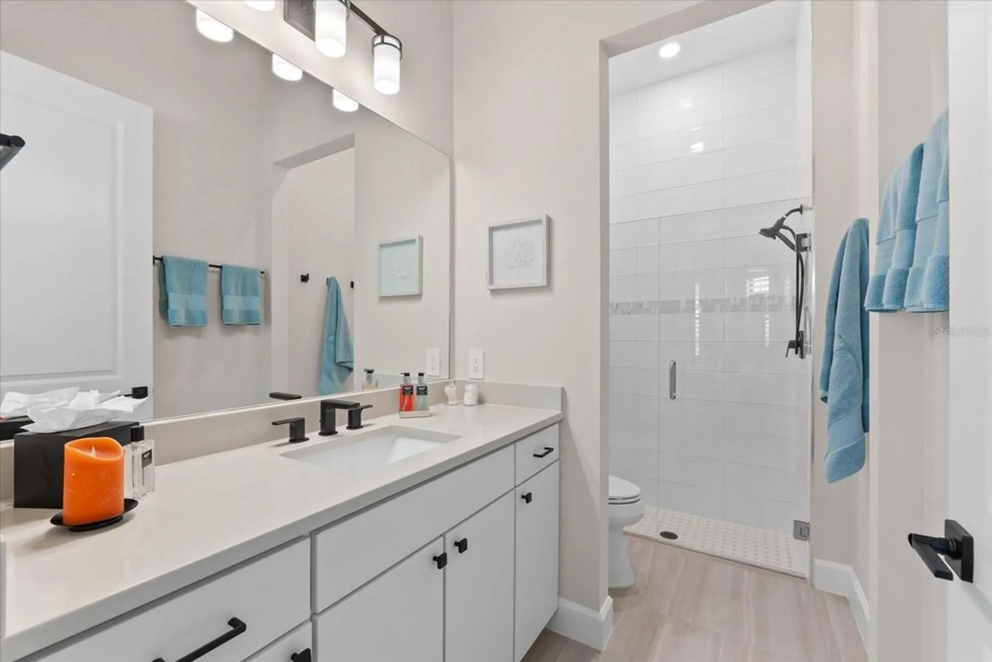 Property Slideshow image 43 of 99 | 17916 northwood pl, Lakewood Ranch, FL, 34202