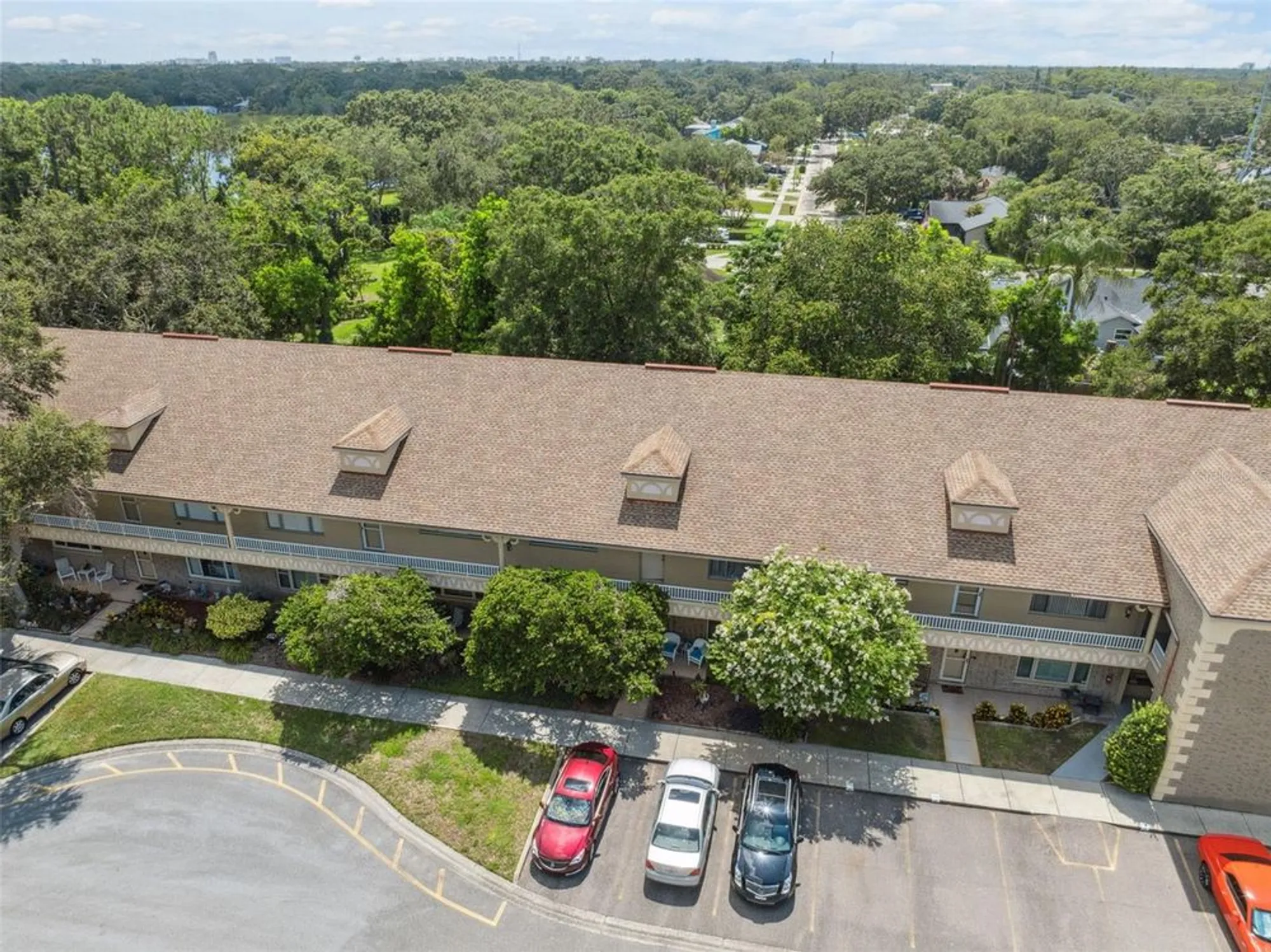 Property Slideshow image 37 of 49 | 2192 swedish dr 26, Clearwater, FL, 33763