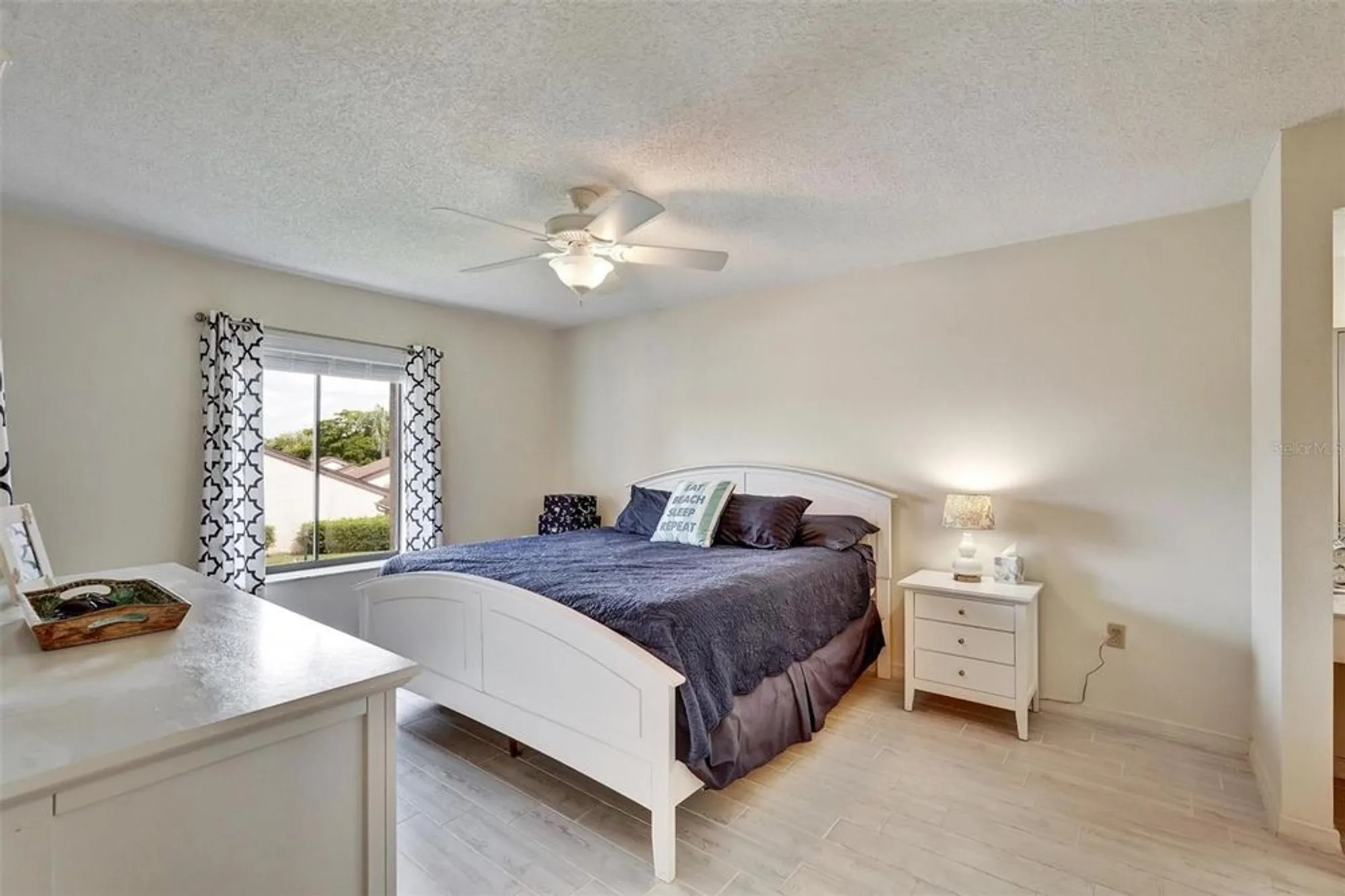Property Slideshow image 14 of 27 | 6221 timber lake dr unit c10, Sarasota, FL, 34243