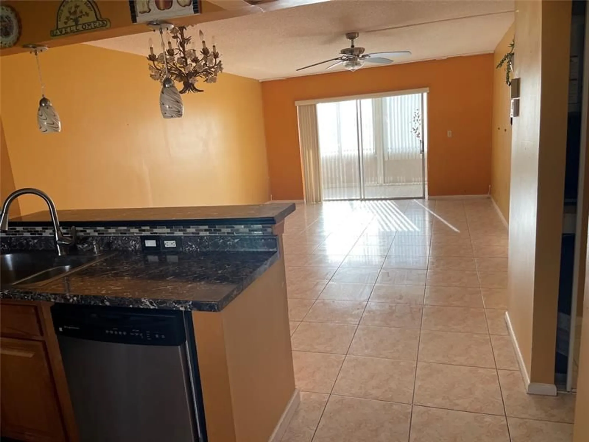 Property Slideshow image 7 of 47 | 1025 country club dr apt 407, Margate, FL, 33063