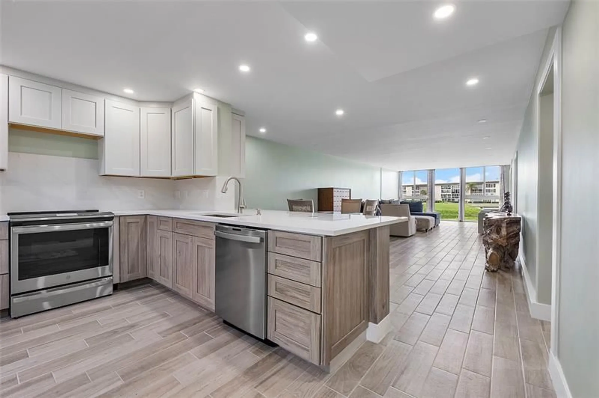 Property Slideshow image 4 of 34 | 3502 bimini ln b2, Coconut Creek, FL, 33066