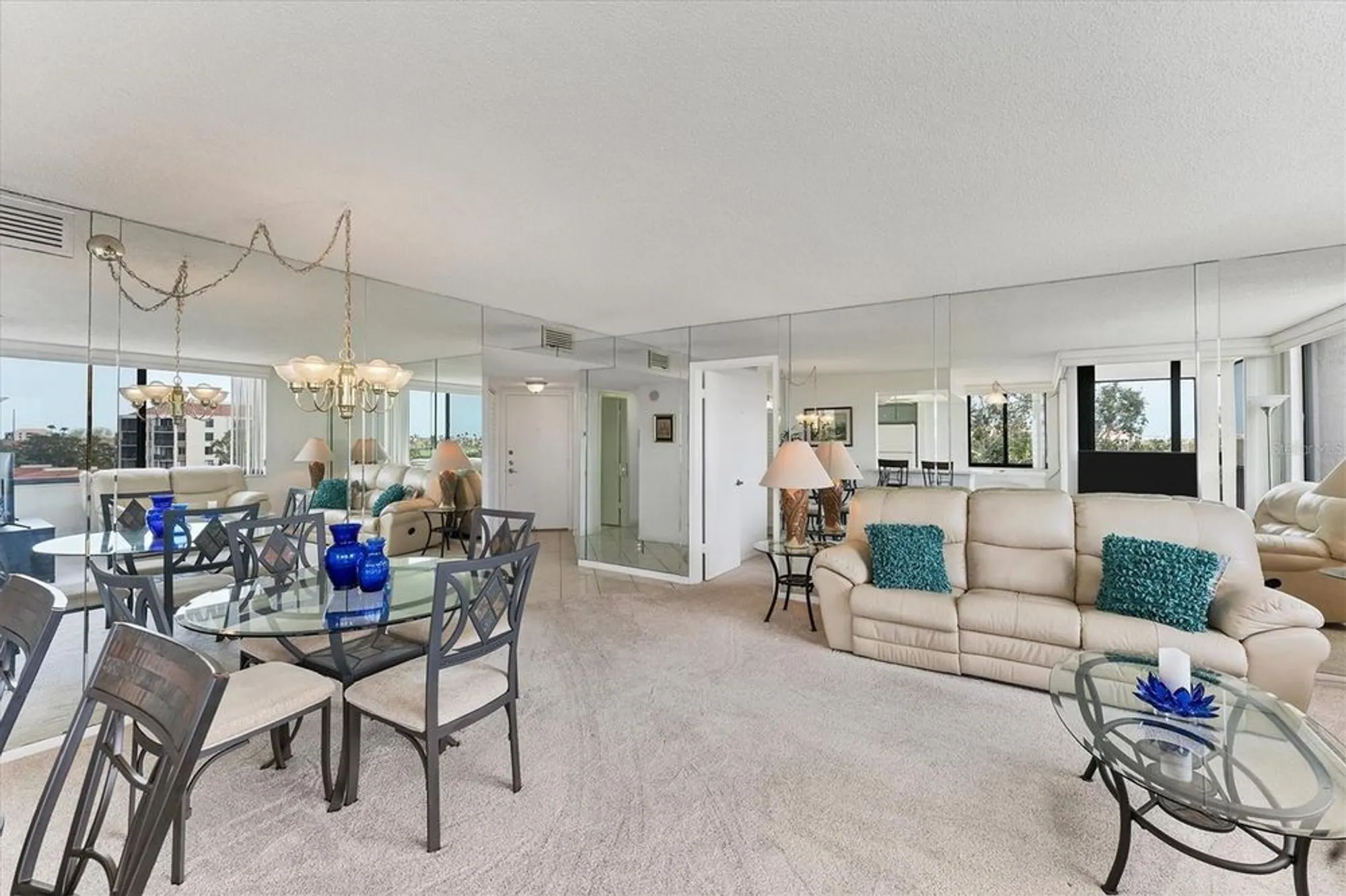 Property Slideshow image 6 of 31 | 6158 palma del mar blvd s apt 504, St Petersburg, FL, 33715